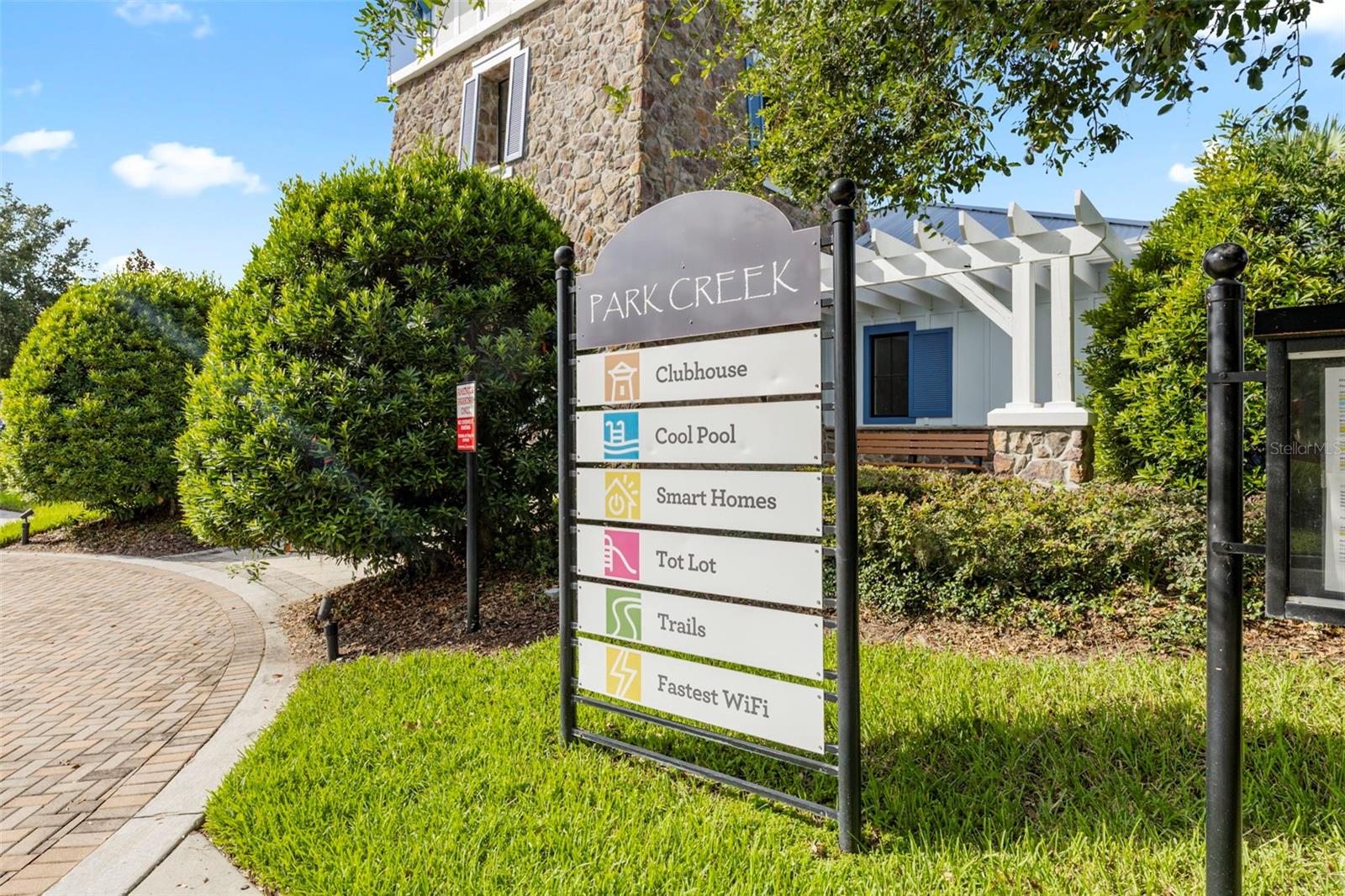 11910 LITTLE VIOLET CIR