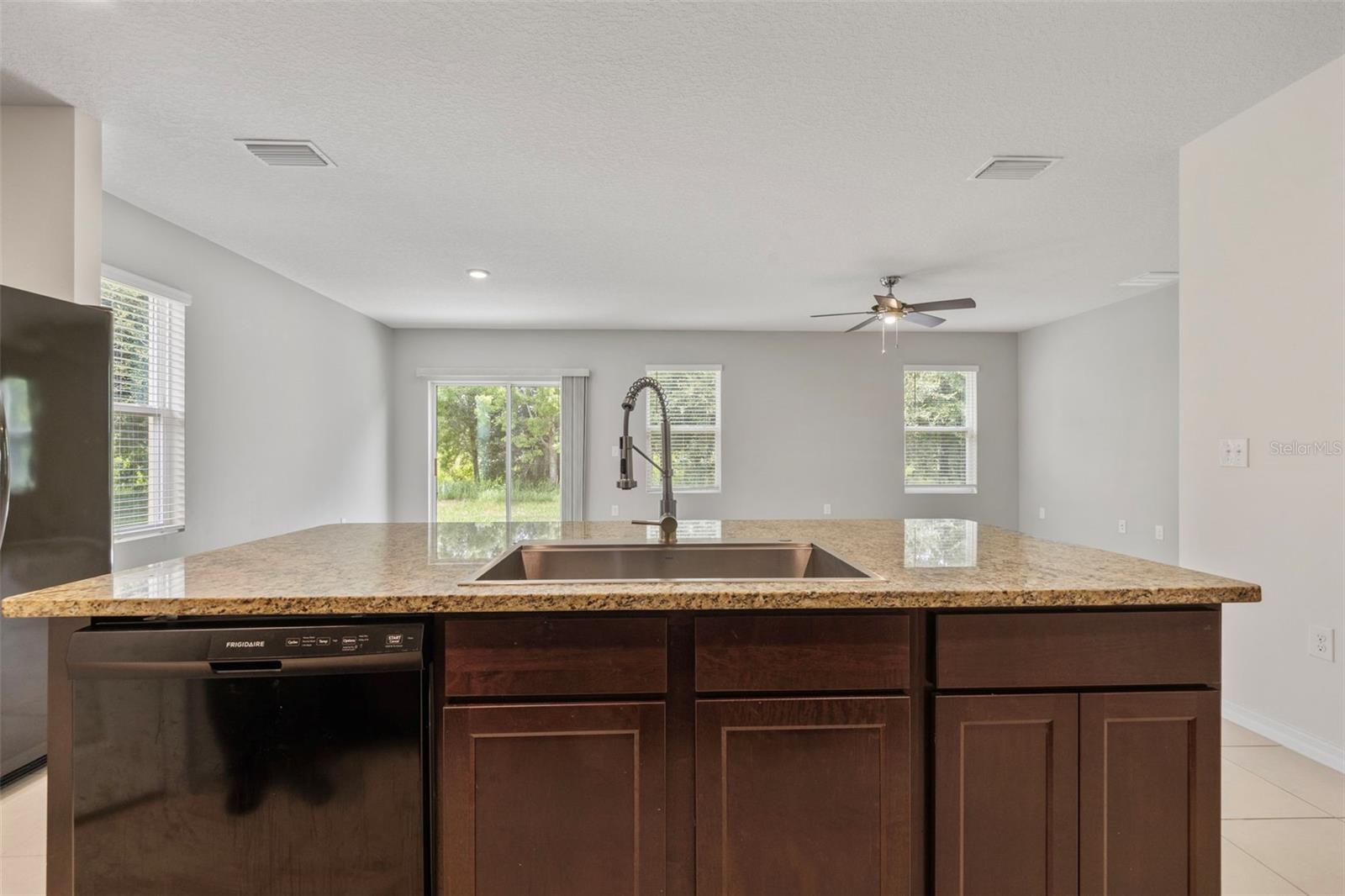 11910 LITTLE VIOLET CIR