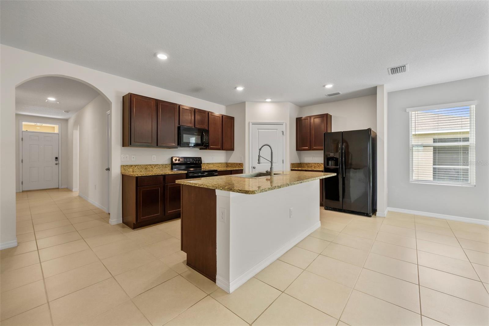 11910 LITTLE VIOLET CIR