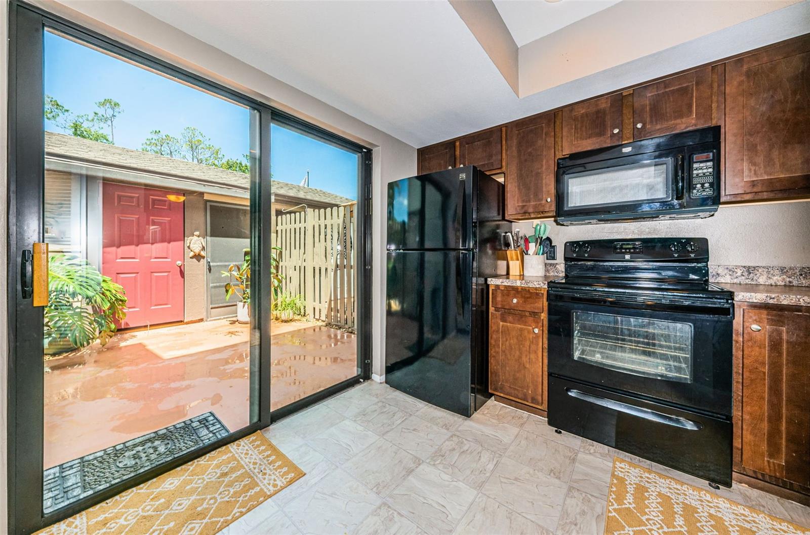 315 WOODS LANDING TRL