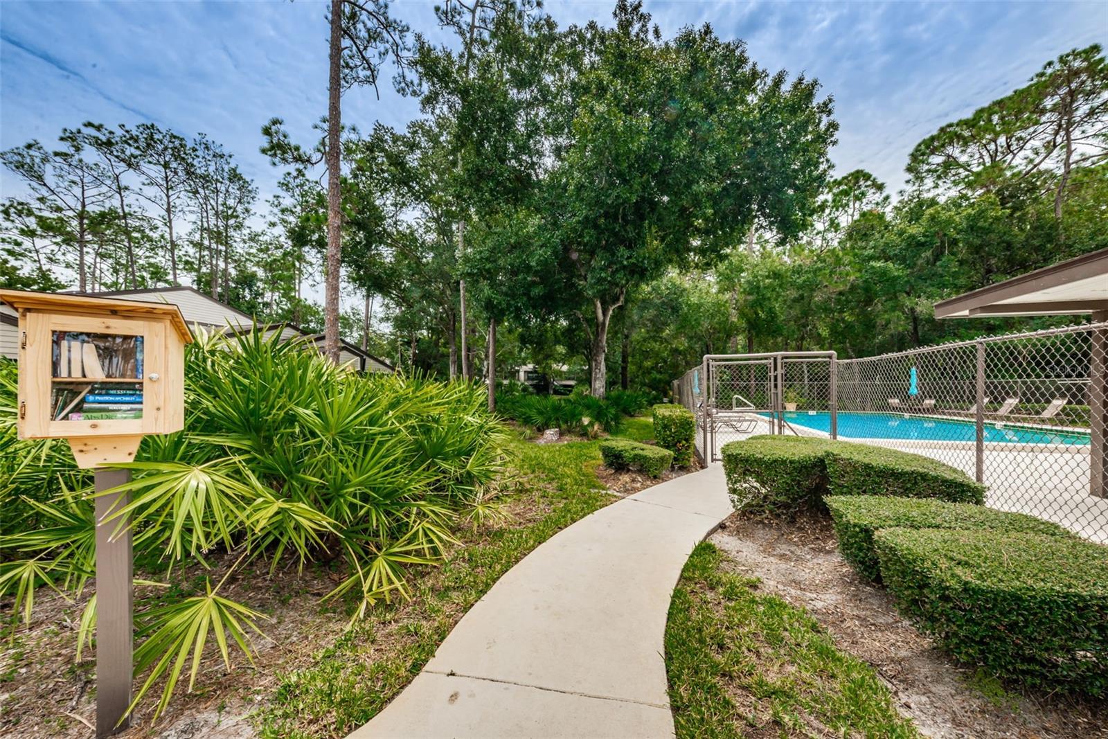 315 WOODS LANDING TRL