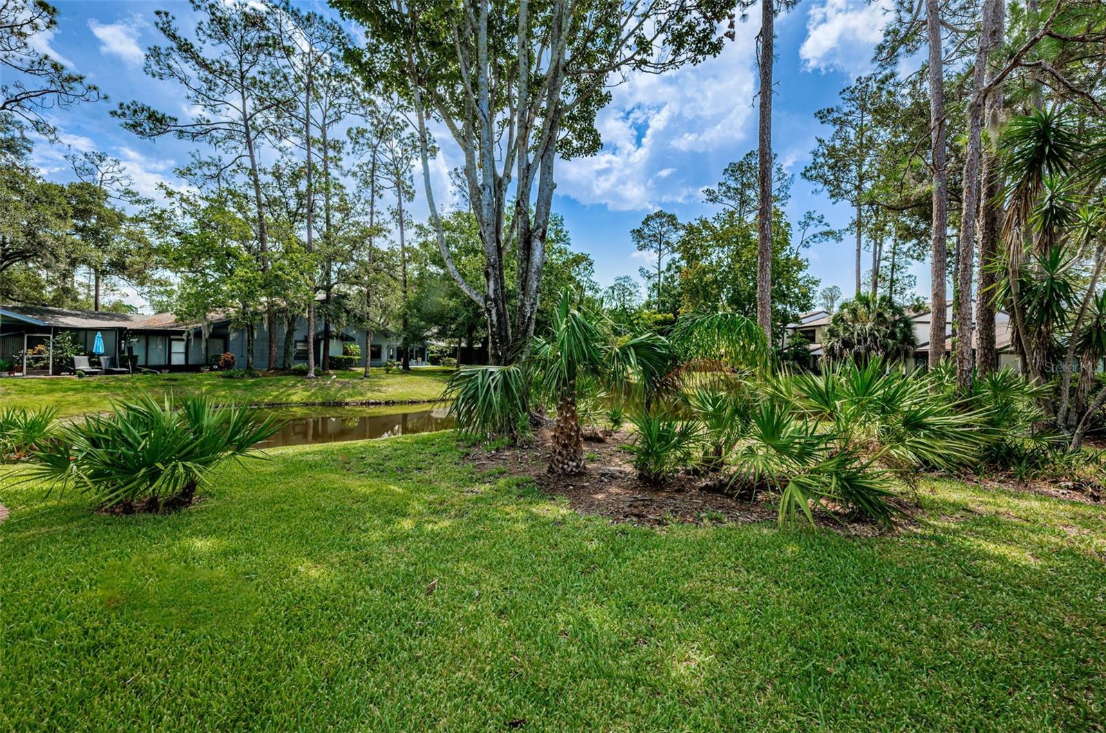 315 WOODS LANDING TRL