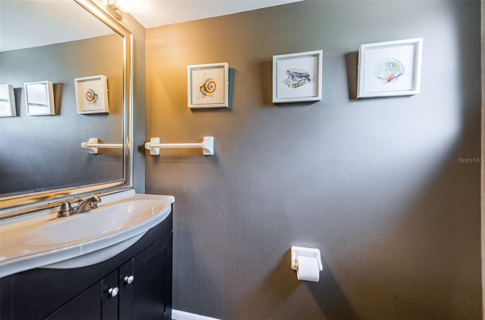 315 WOODS LANDING TRL