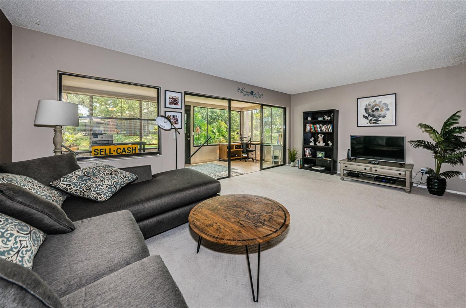 315 WOODS LANDING TRL