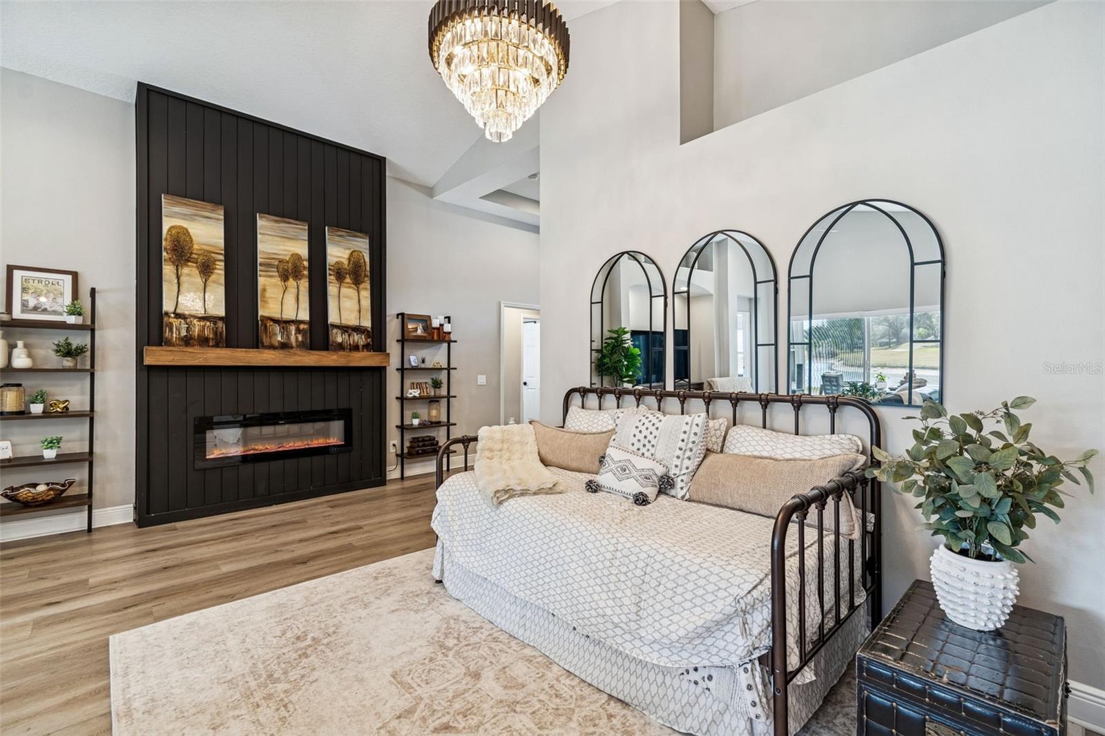 18617 LE DAUPHINE PL