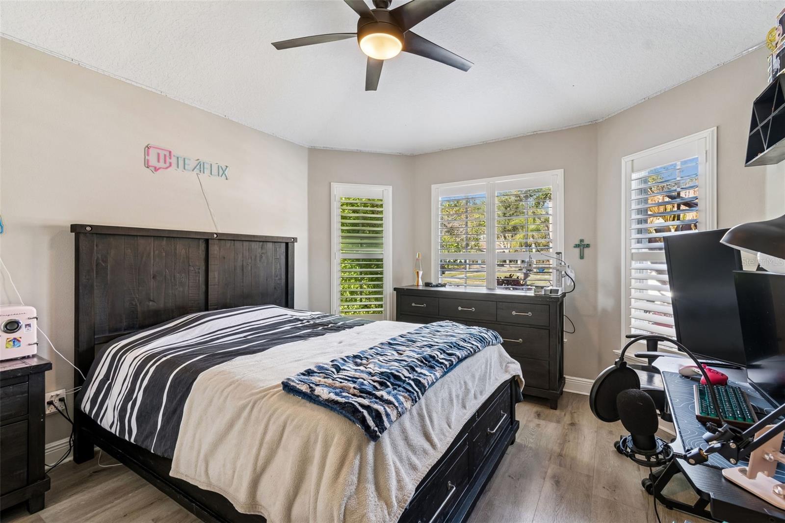 18617 LE DAUPHINE PL