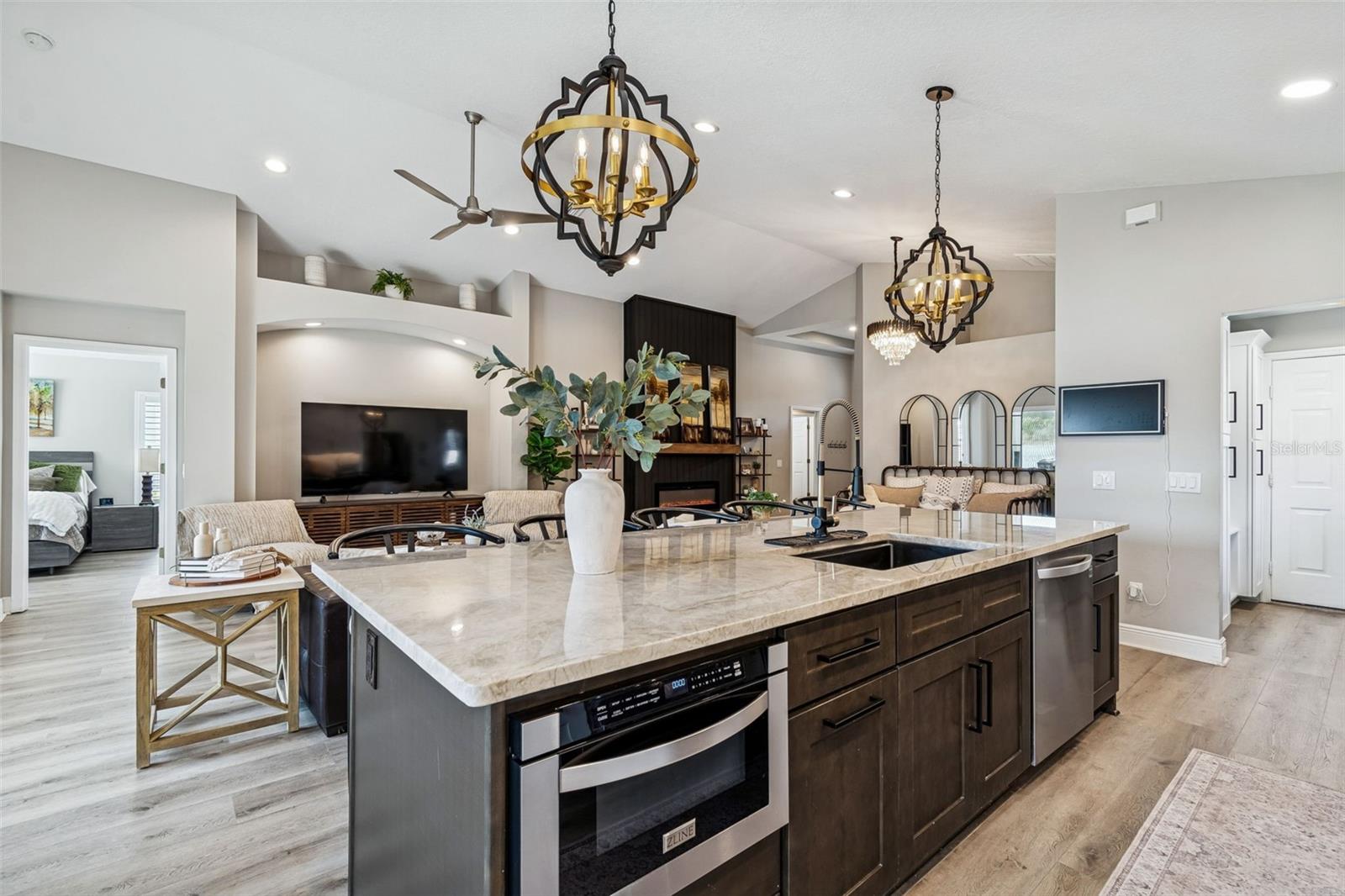 18617 LE DAUPHINE PL