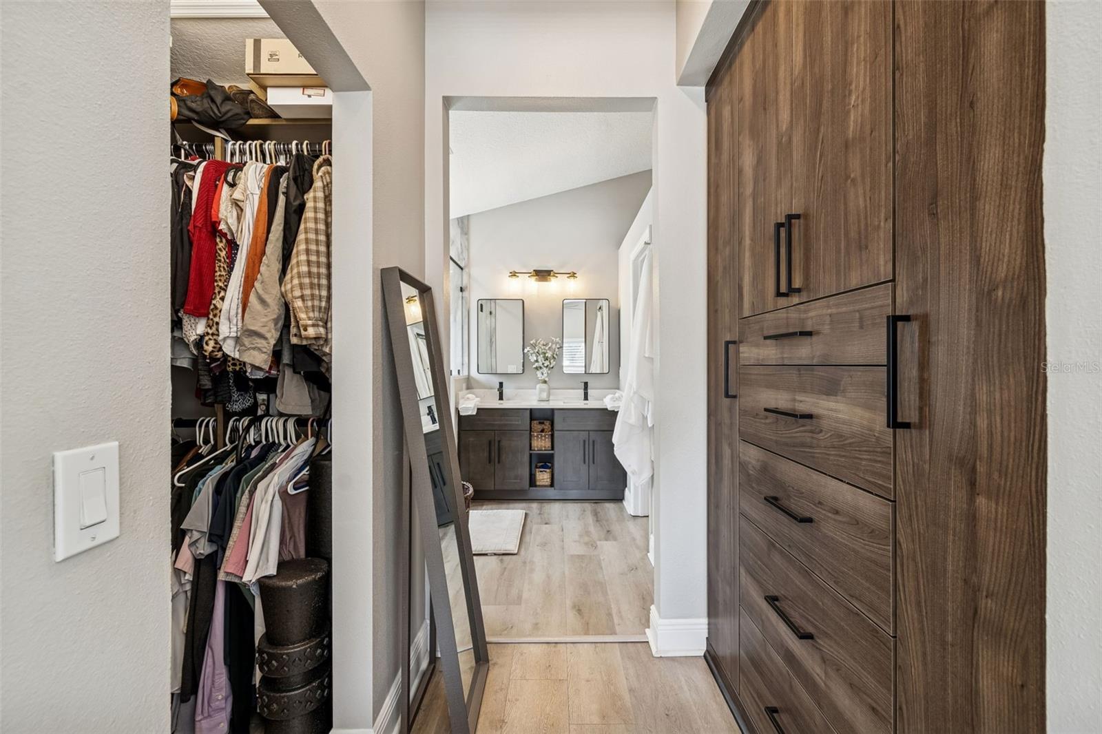 18617 LE DAUPHINE PL