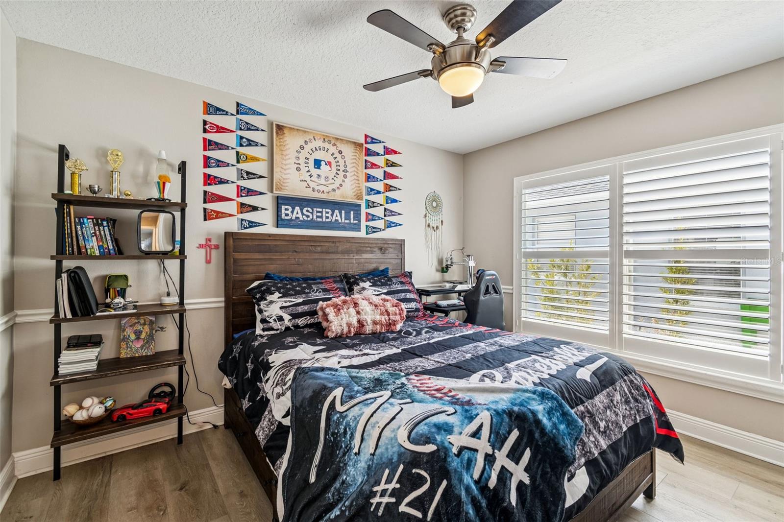 18617 LE DAUPHINE PL