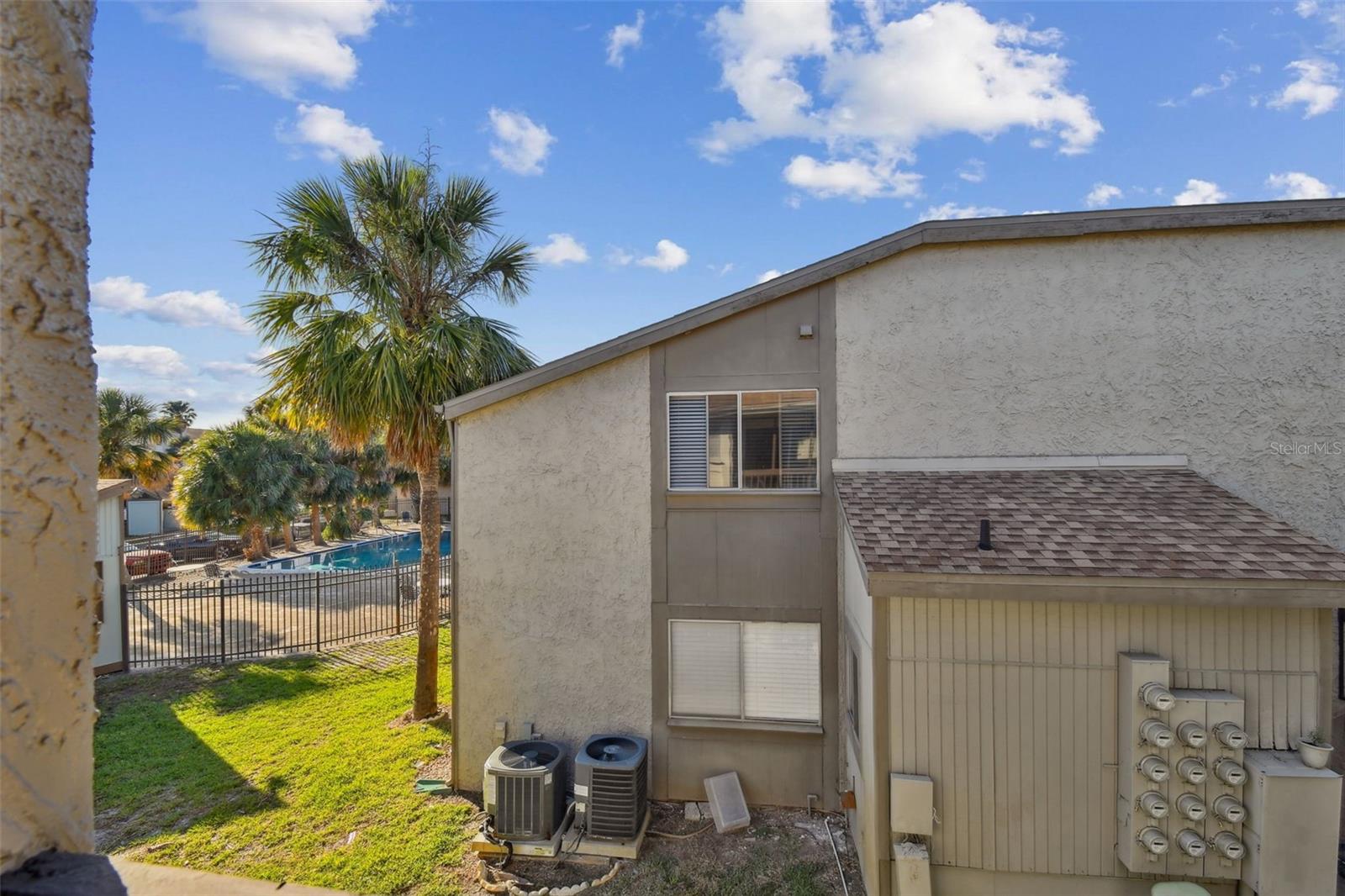 6330 NEWTOWN CIR #30B4