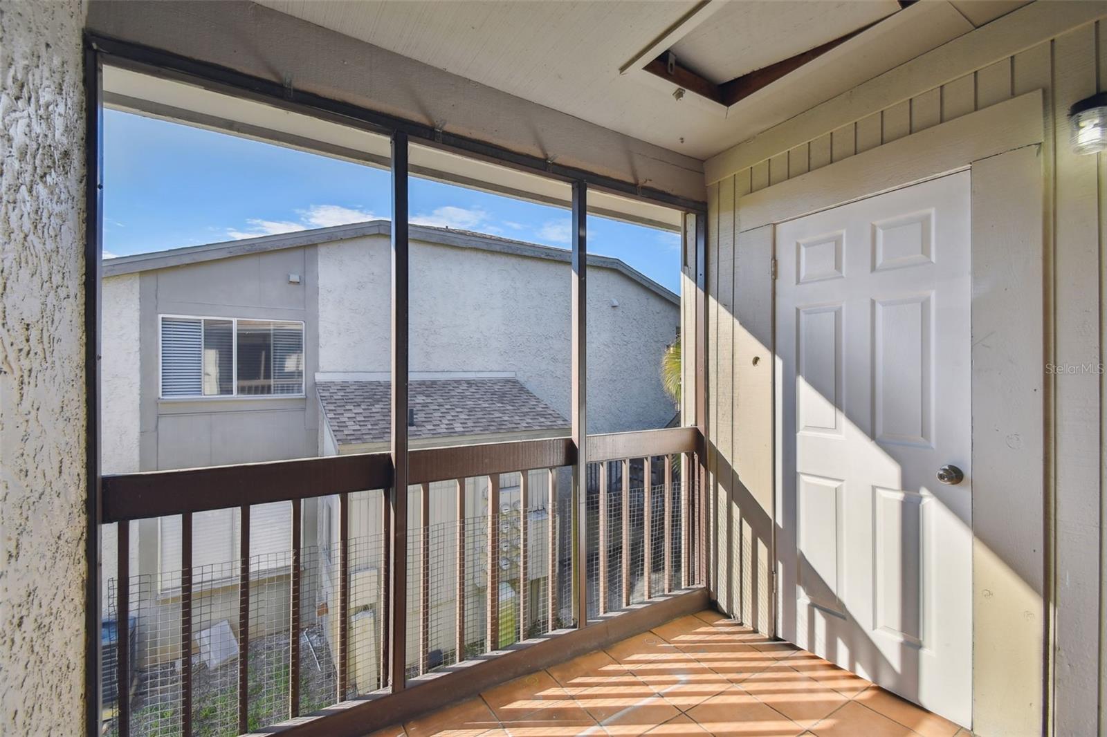 6330 NEWTOWN CIR #30B4