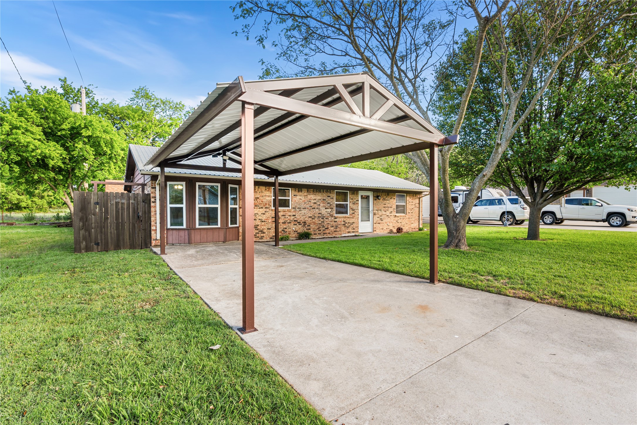104 Chisholm Street