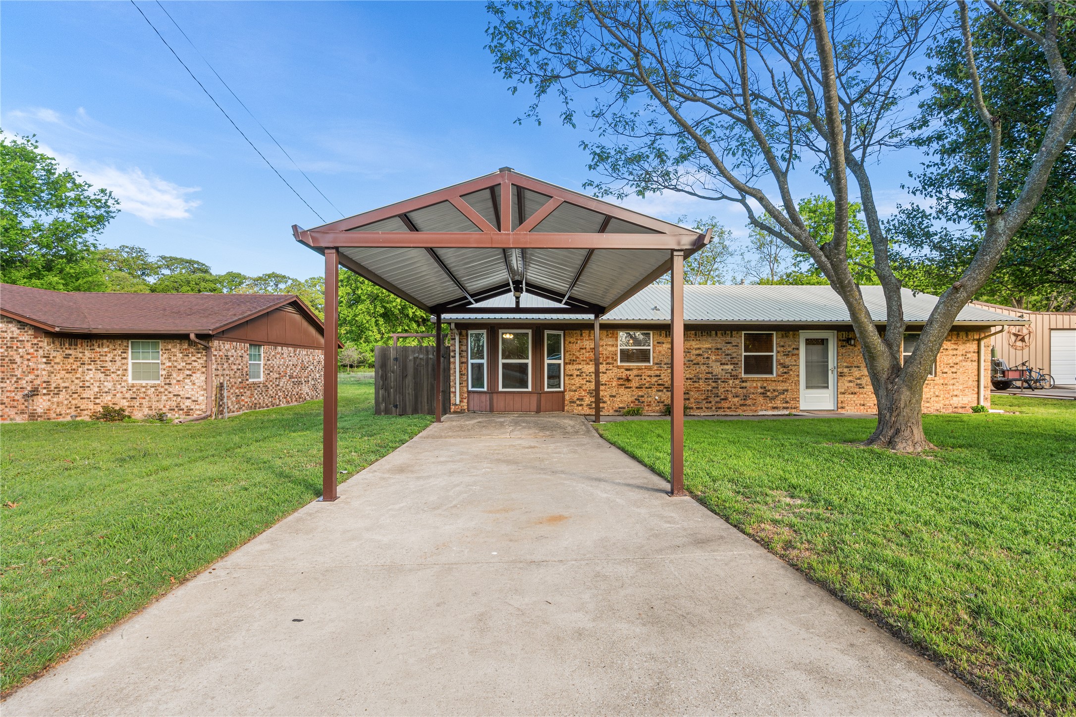 104 Chisholm Street