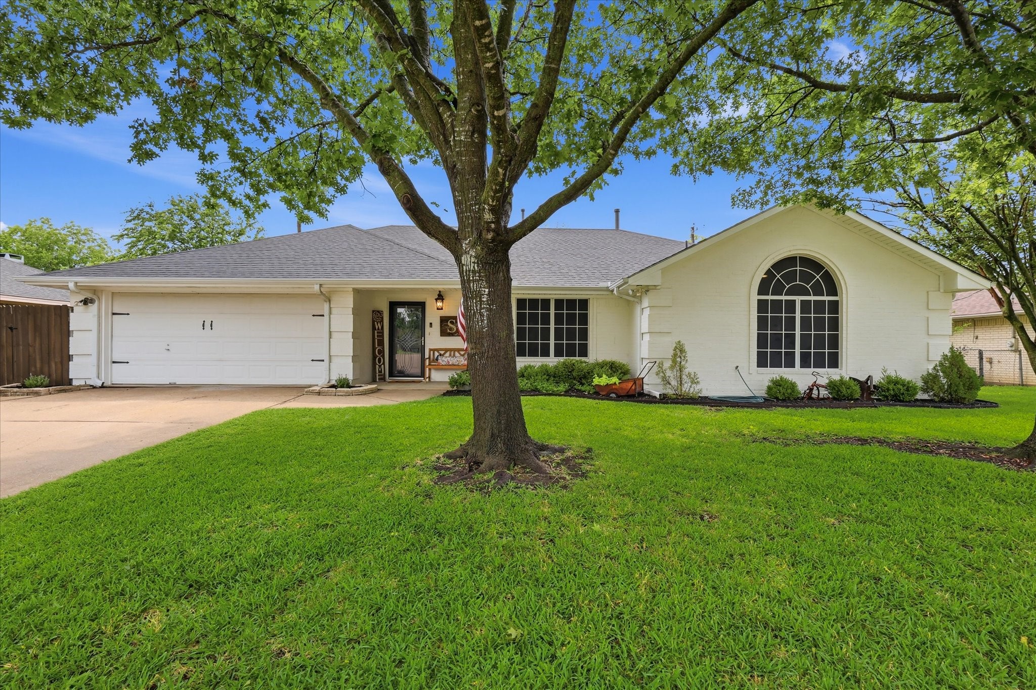 202 Colonial Heights