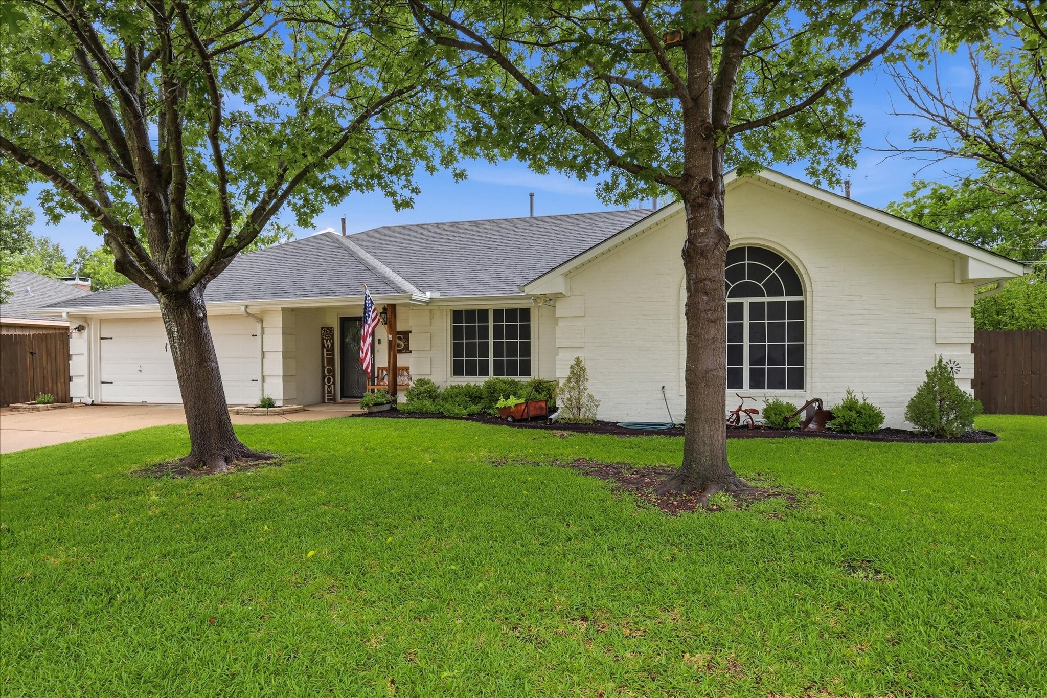 202 Colonial Heights