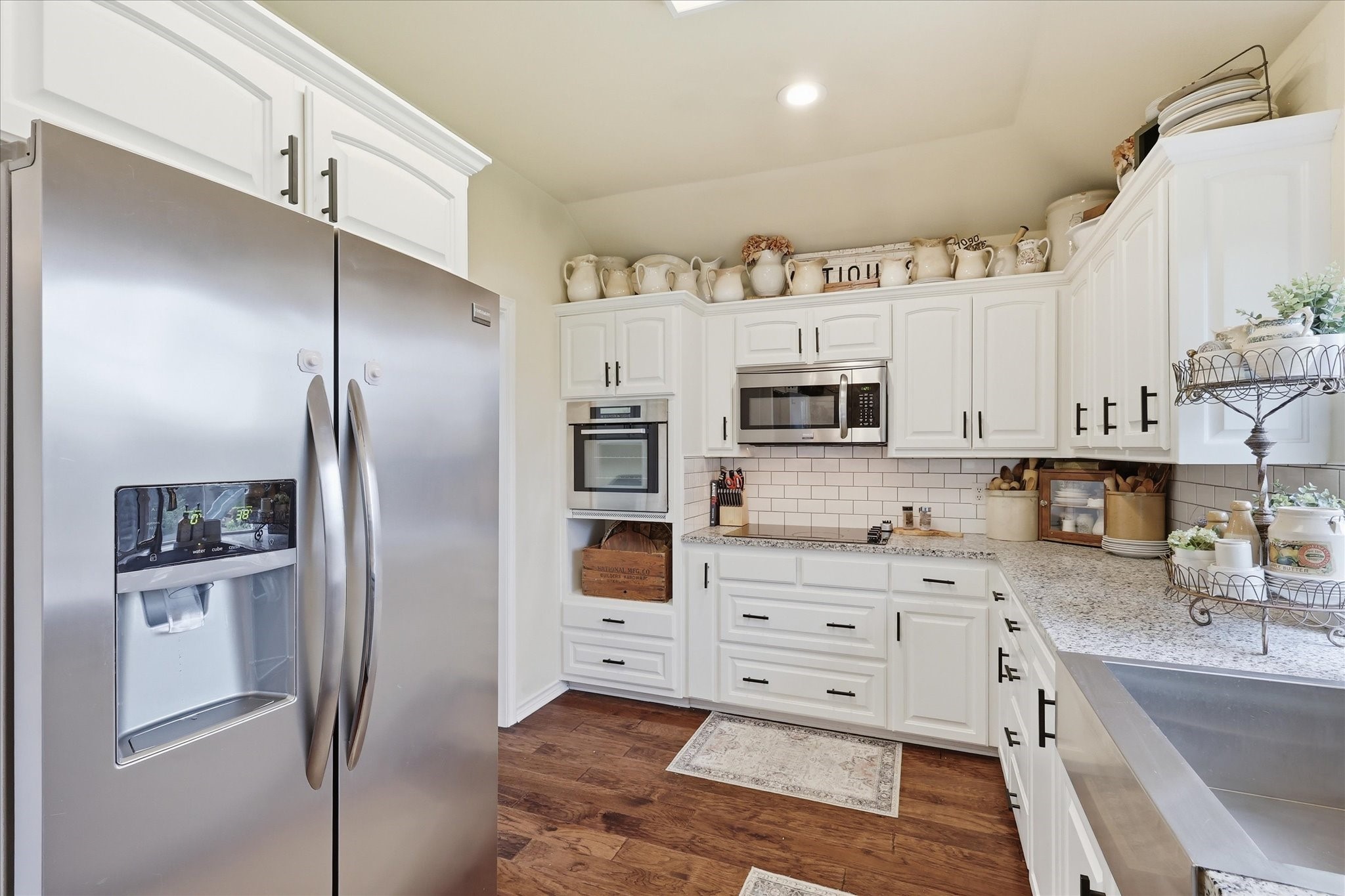 202 Colonial Heights