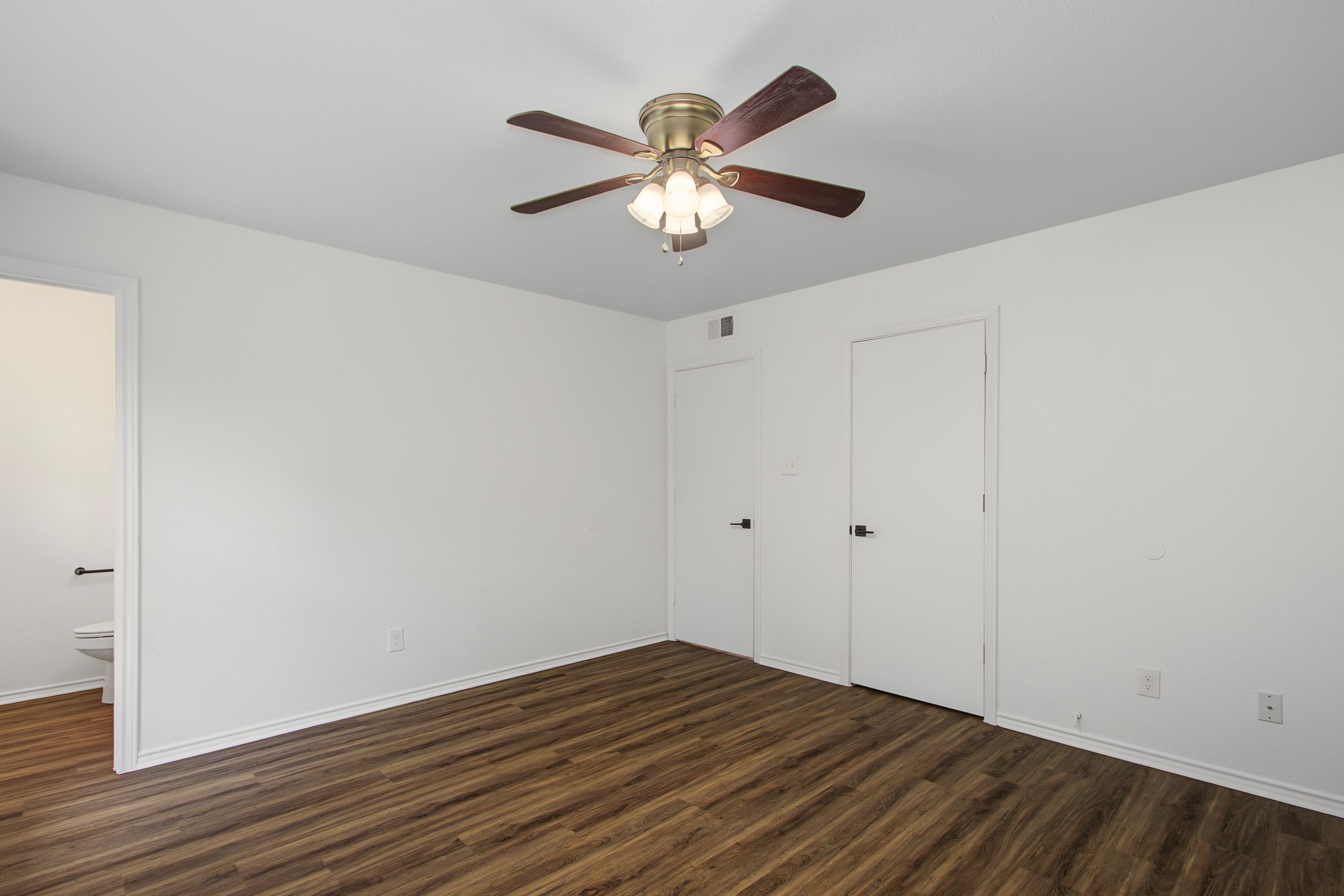 815 Steve Ct