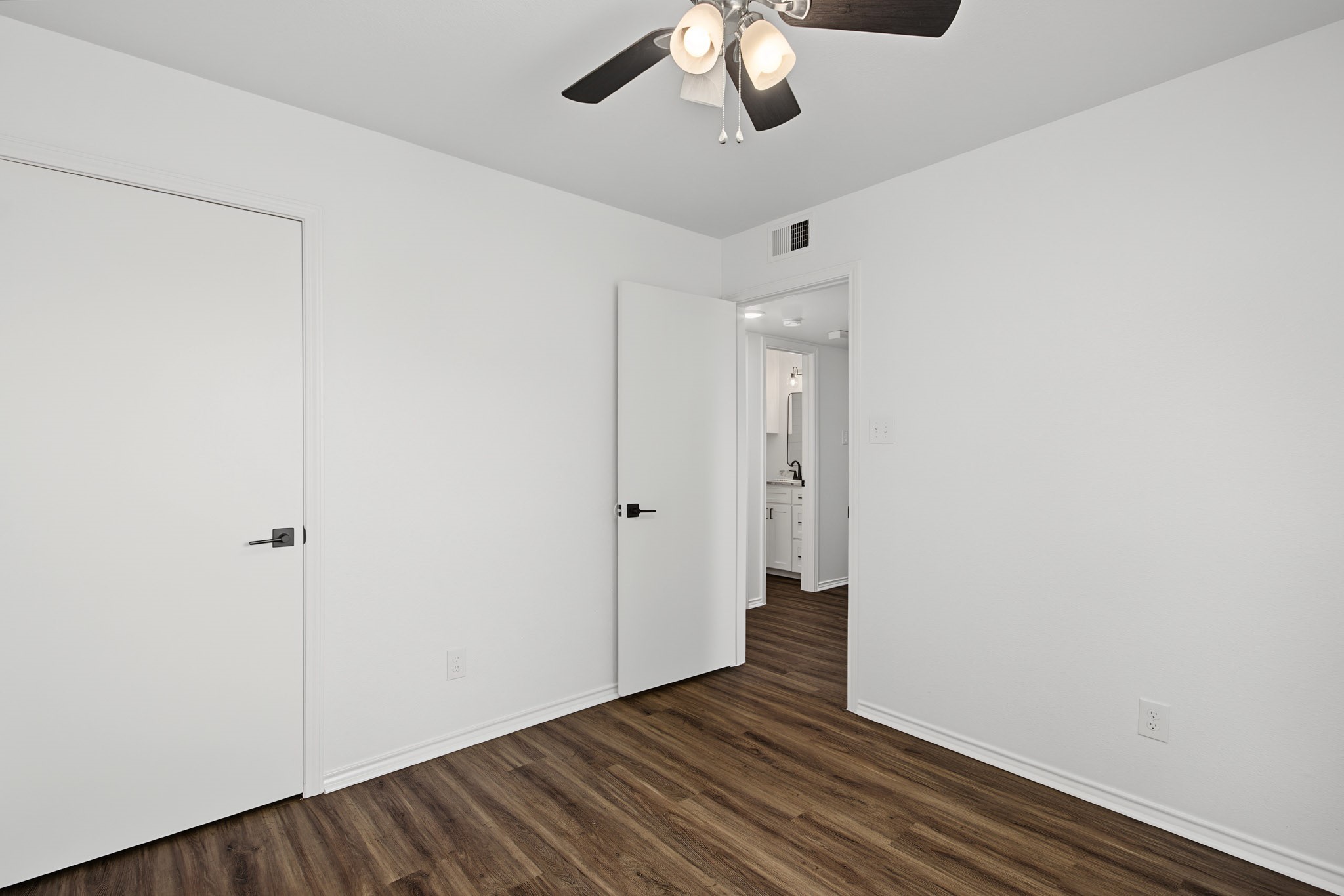 815 Steve Ct