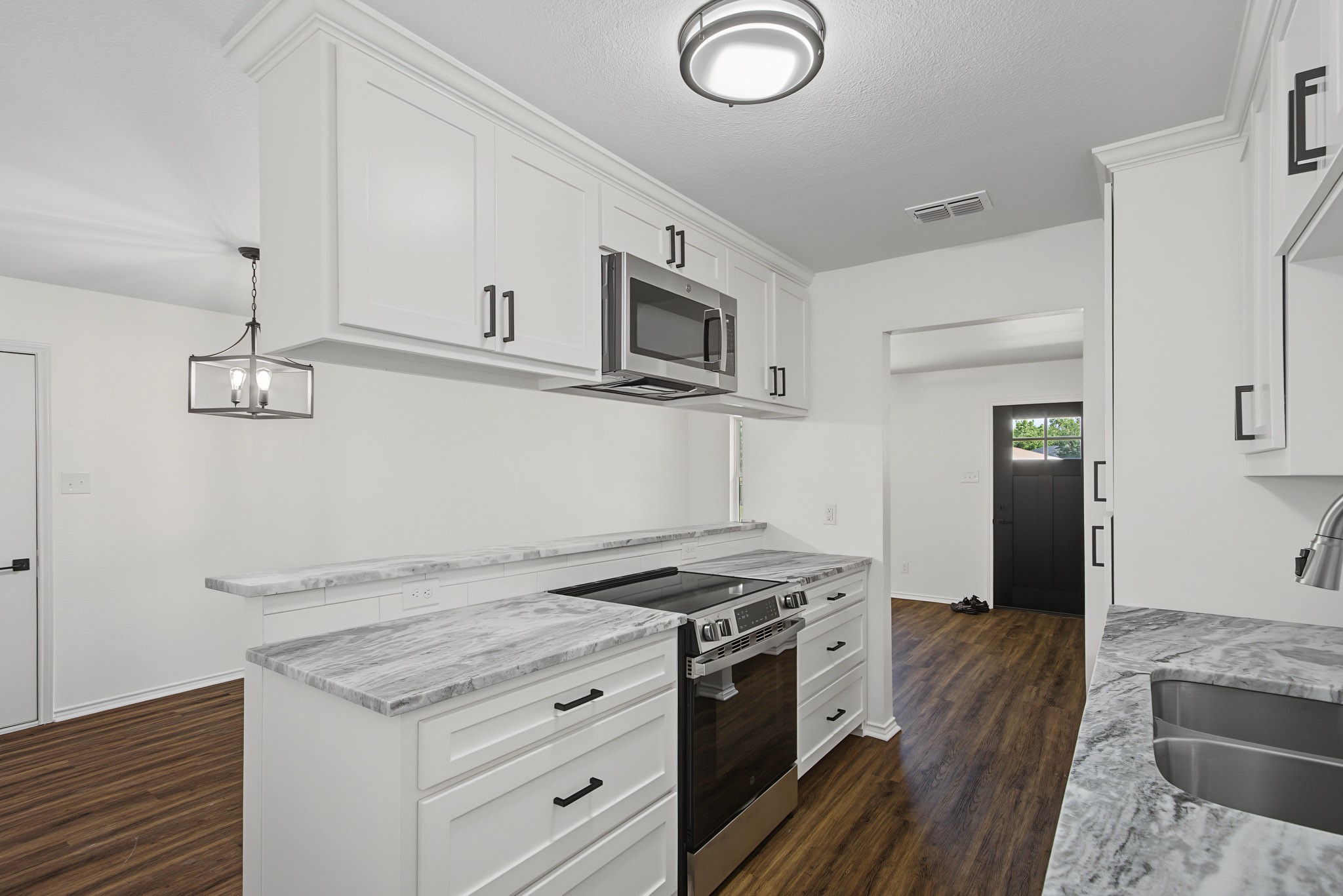 815 Steve Ct
