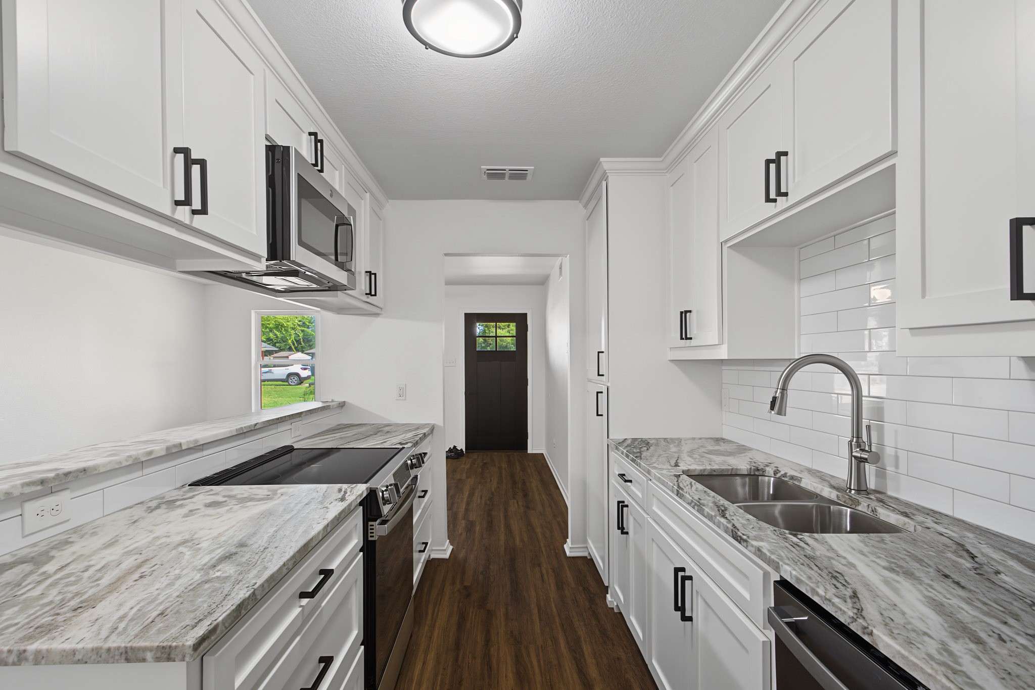 815 Steve Ct