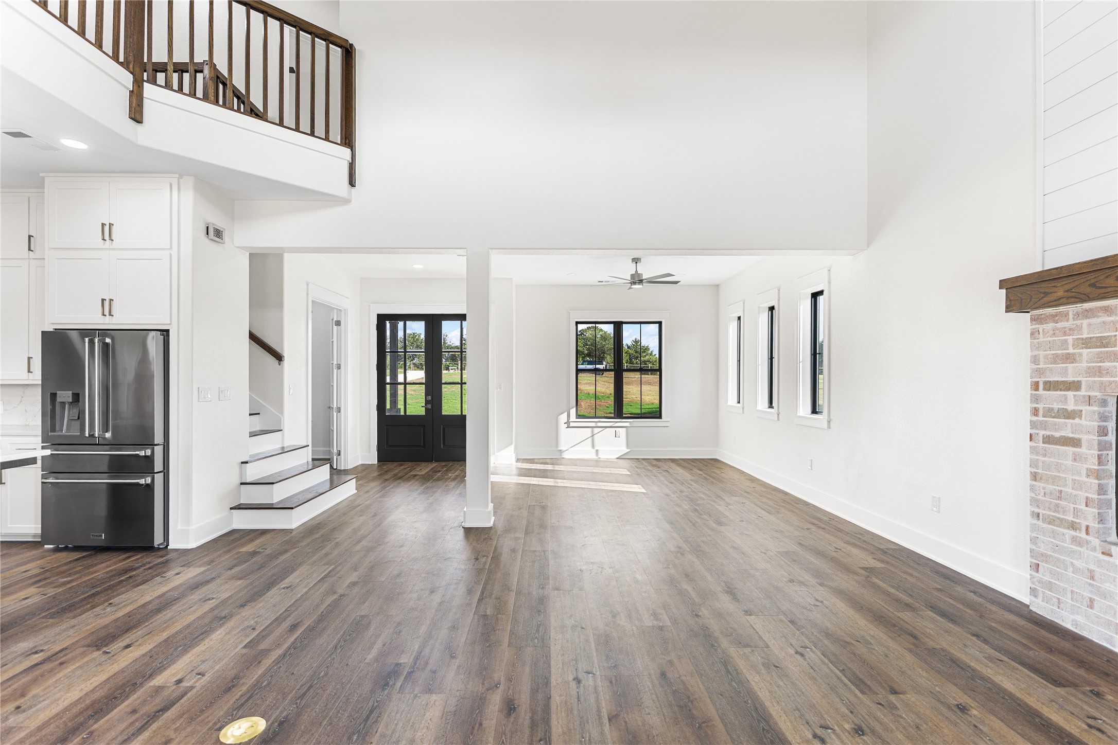192 Lago Lane