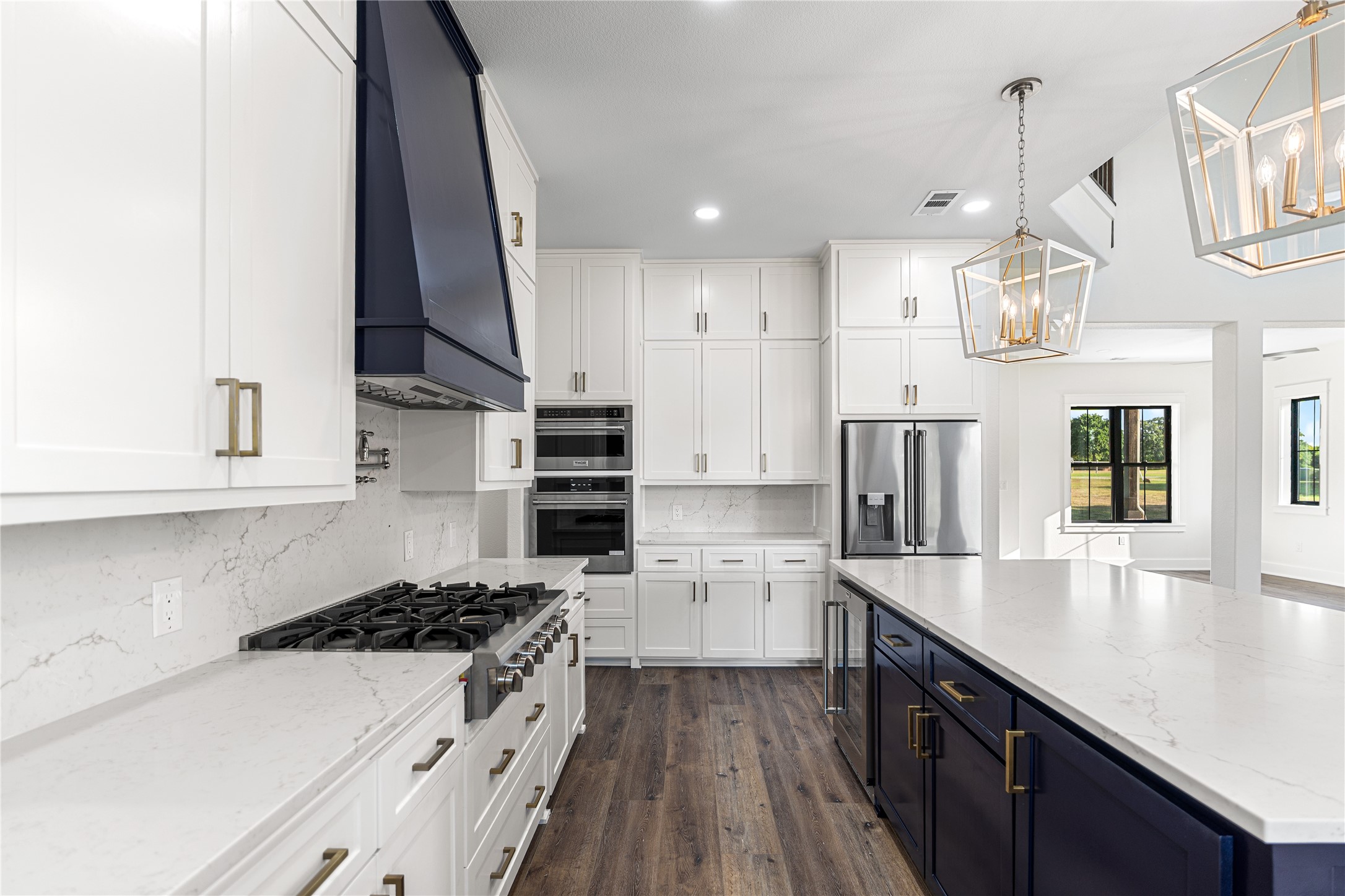192 Lago Lane