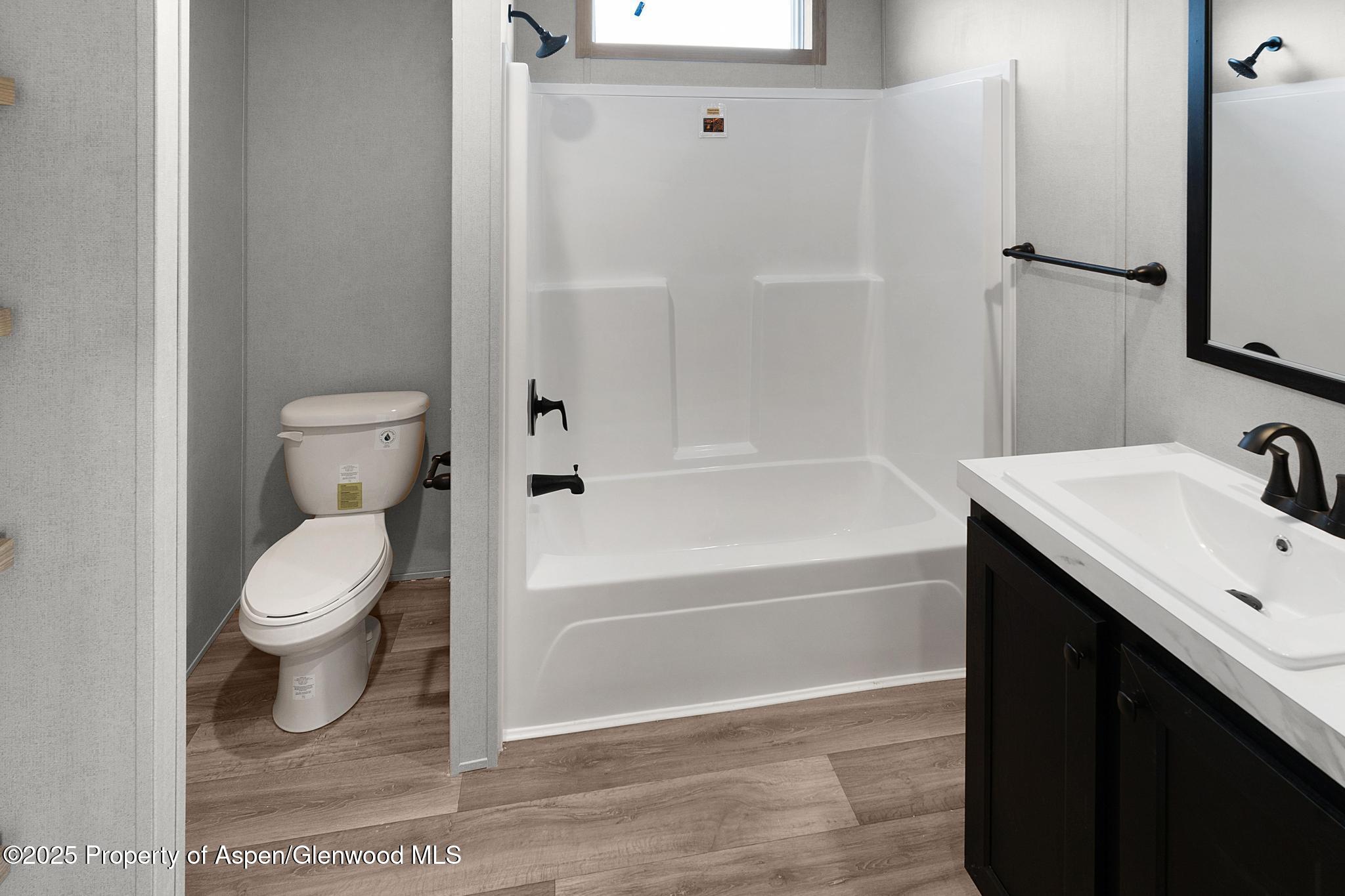 200 W 20th Street E2