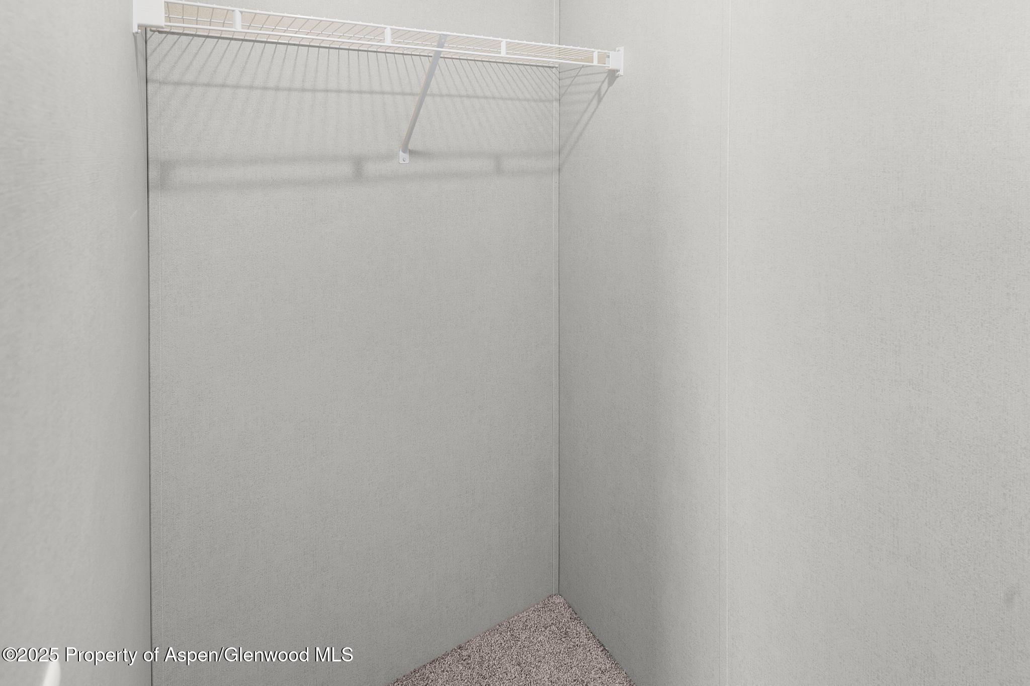 200 W 20th Street E2