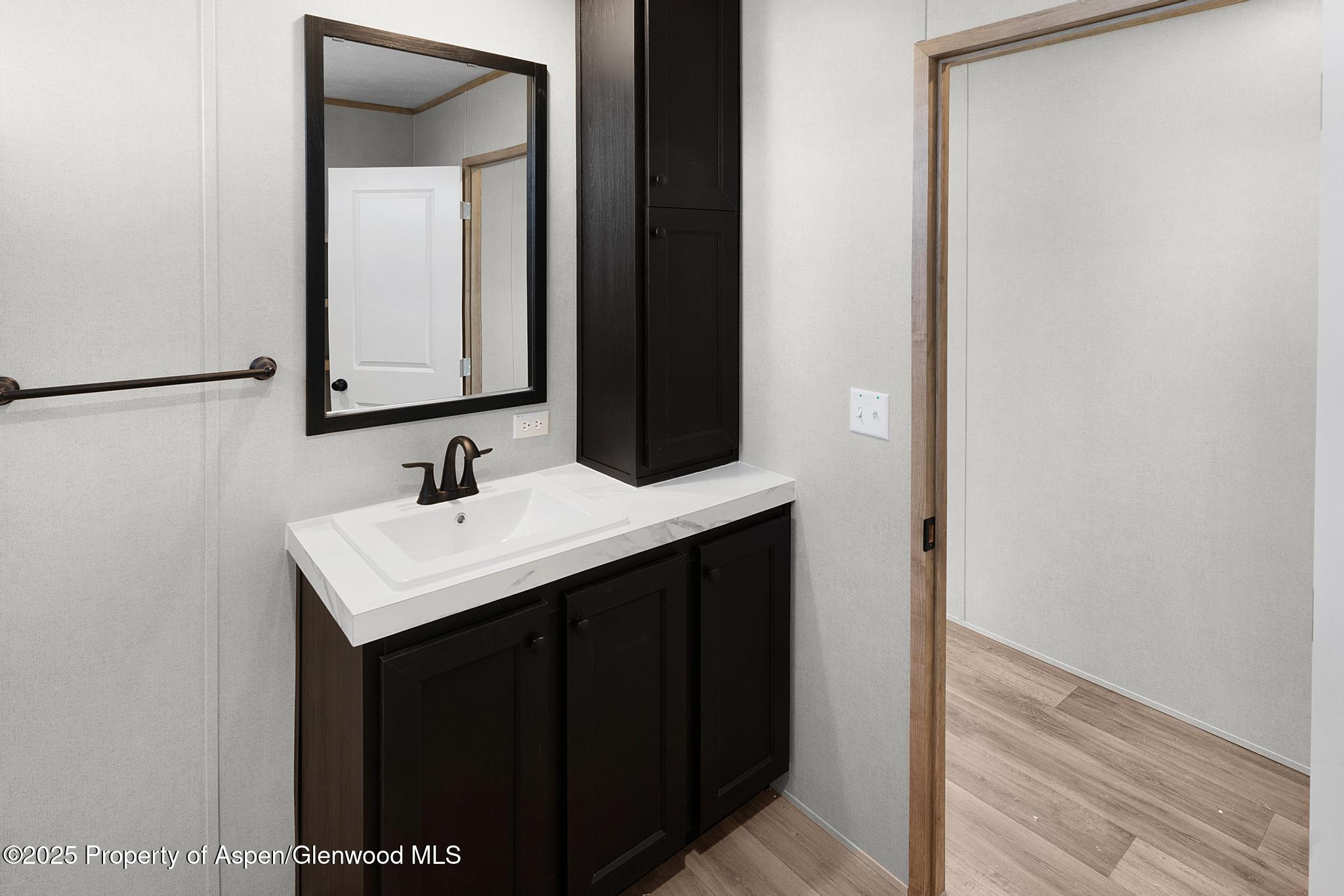 200 W 20th Street E2