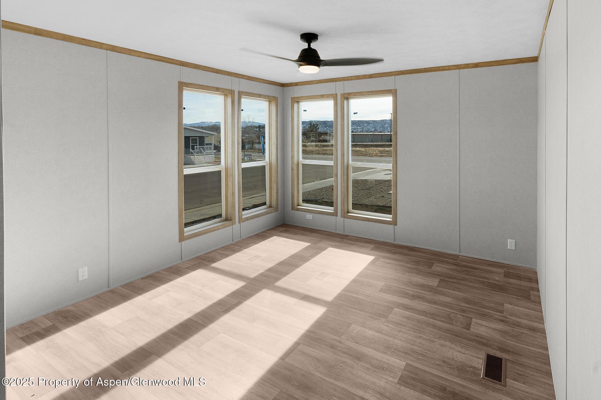 200 W 20th Street E2