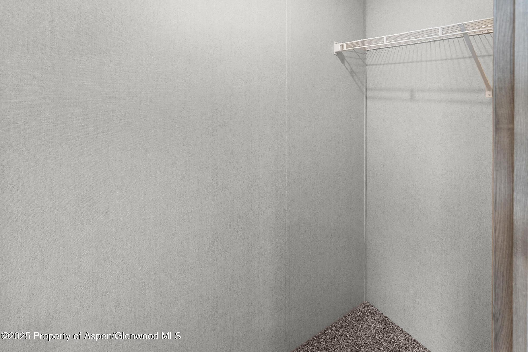 200 W 20th Street E2