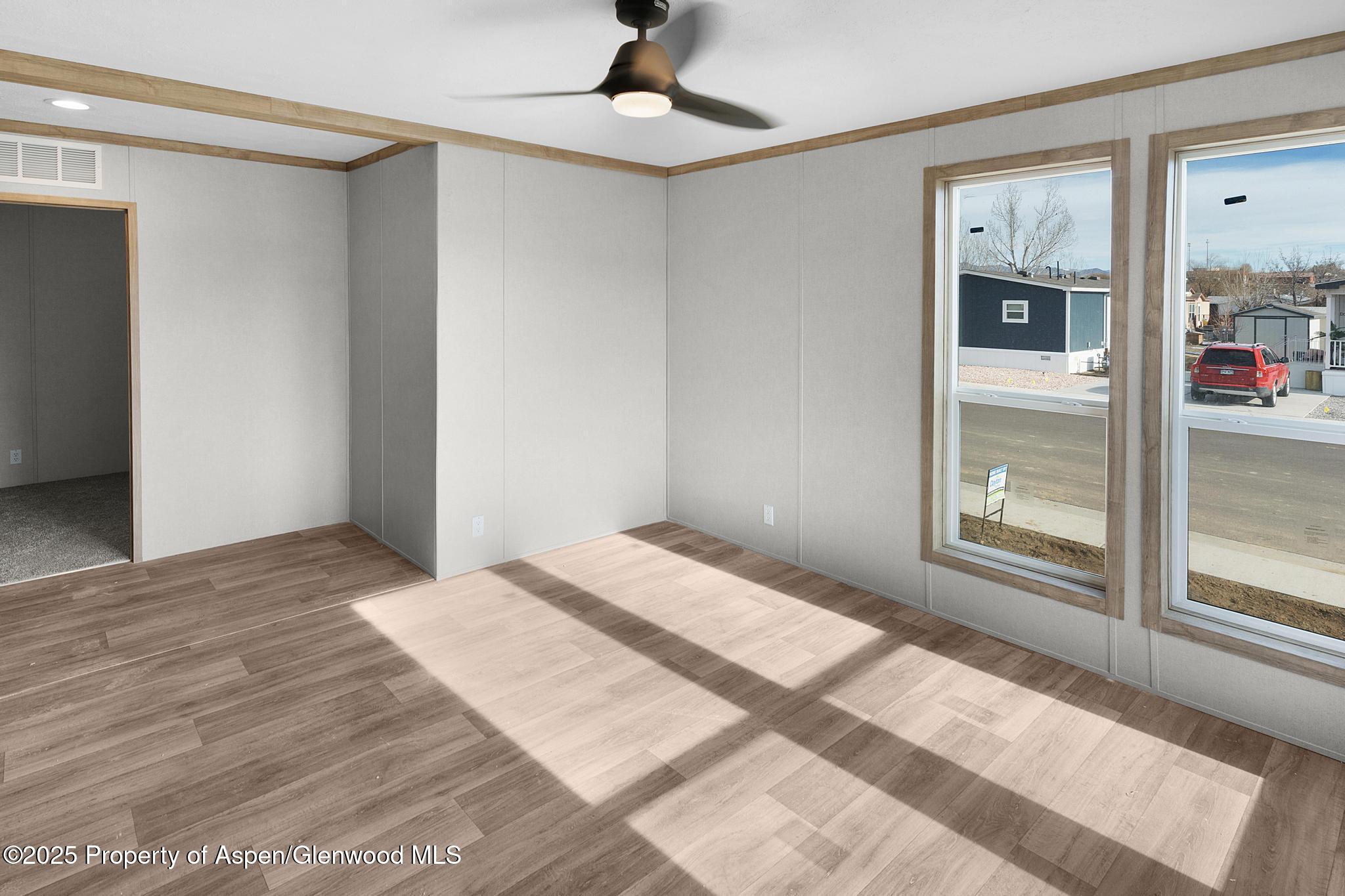 200 W 20th Street E2