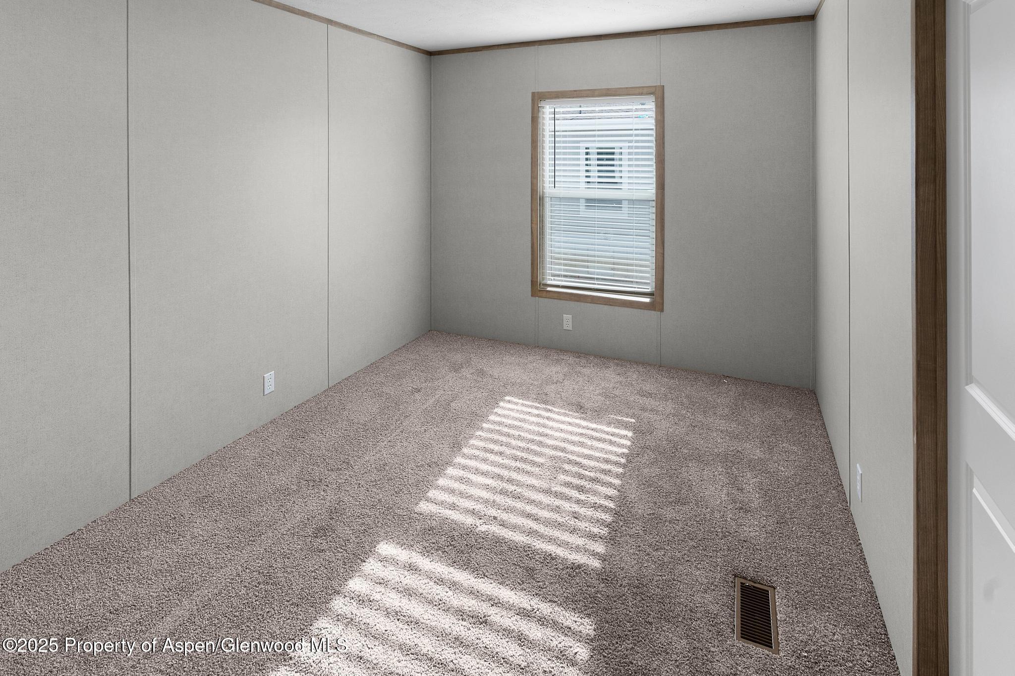 200 W 20th Street E2