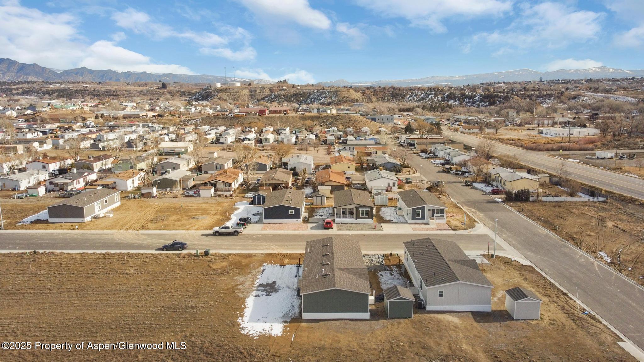 200 W 20th Street E2