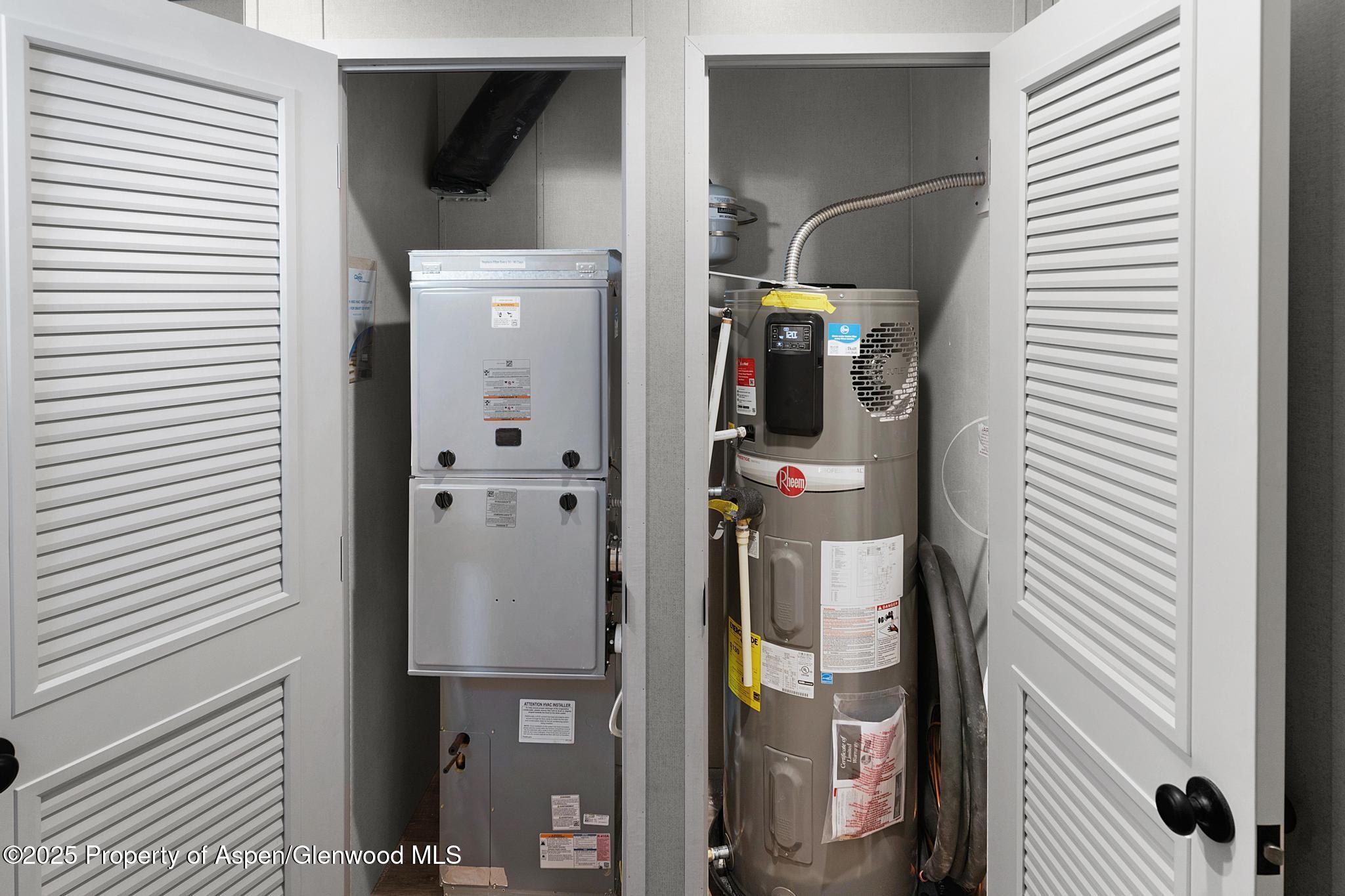 200 W 20th Street E2