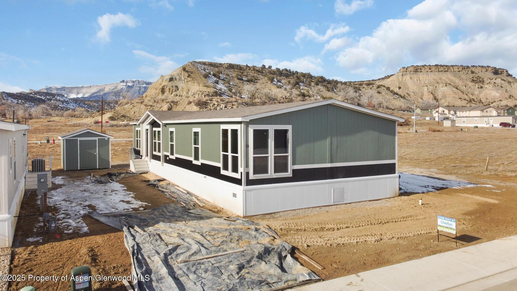 200 W 20th Street E2