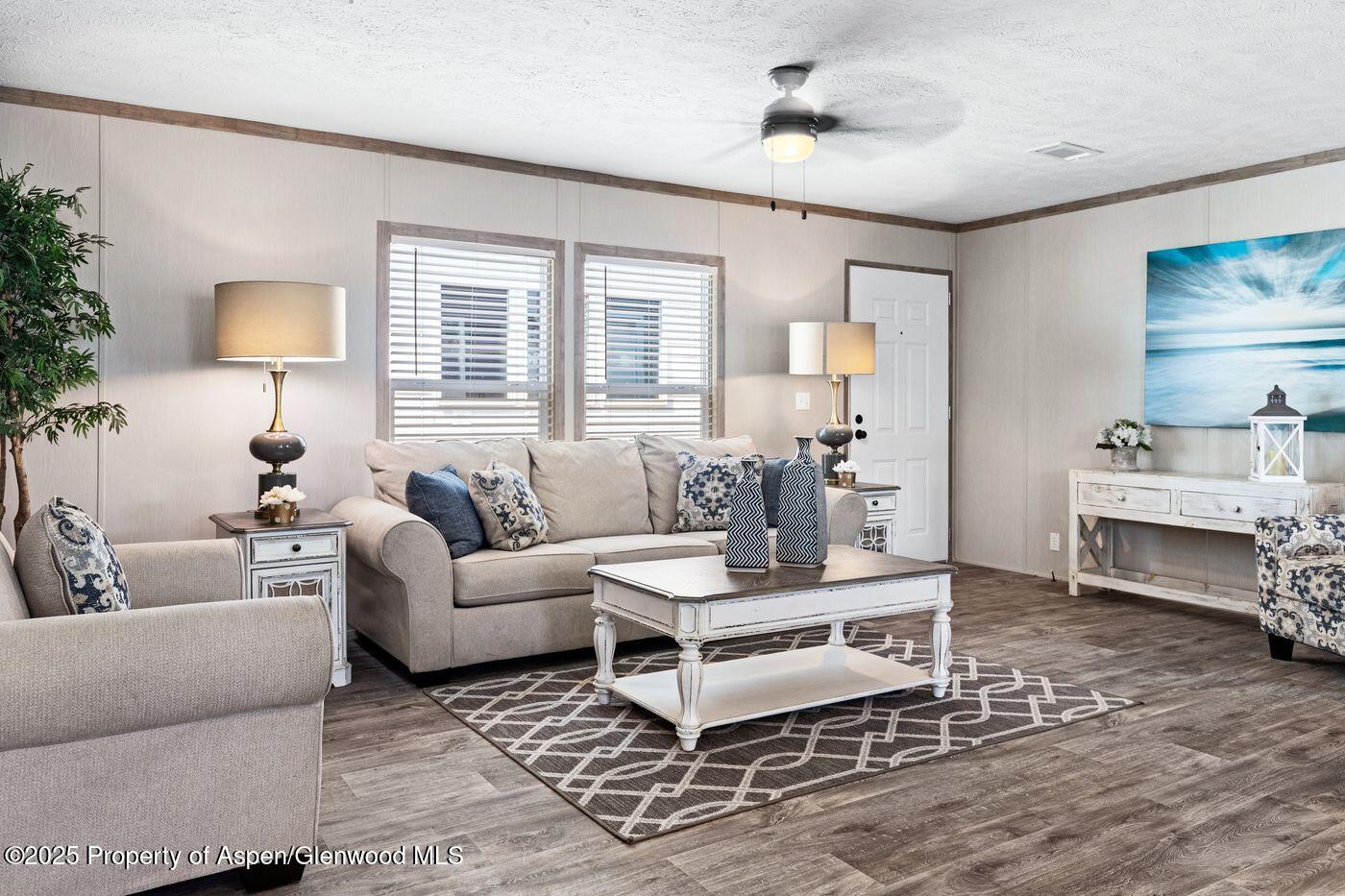 200 W 20th Street, E3