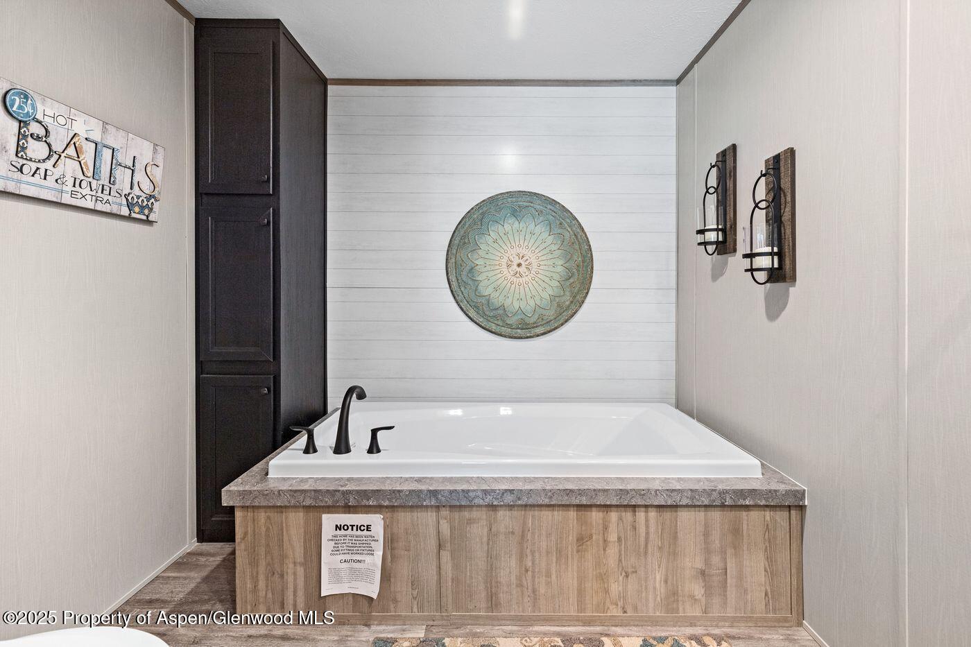 200 W 20th Street, E3