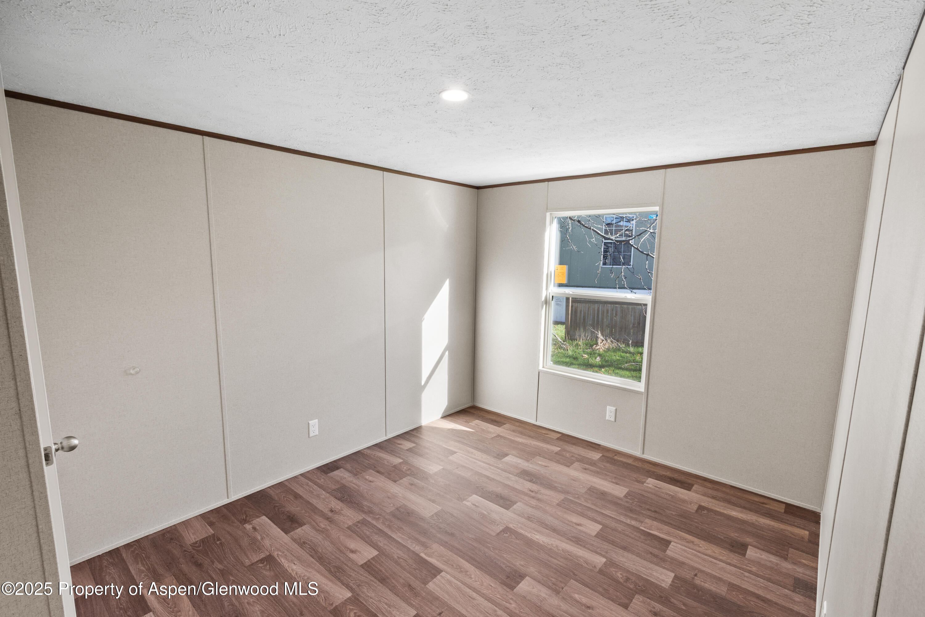133 W Carson Circle