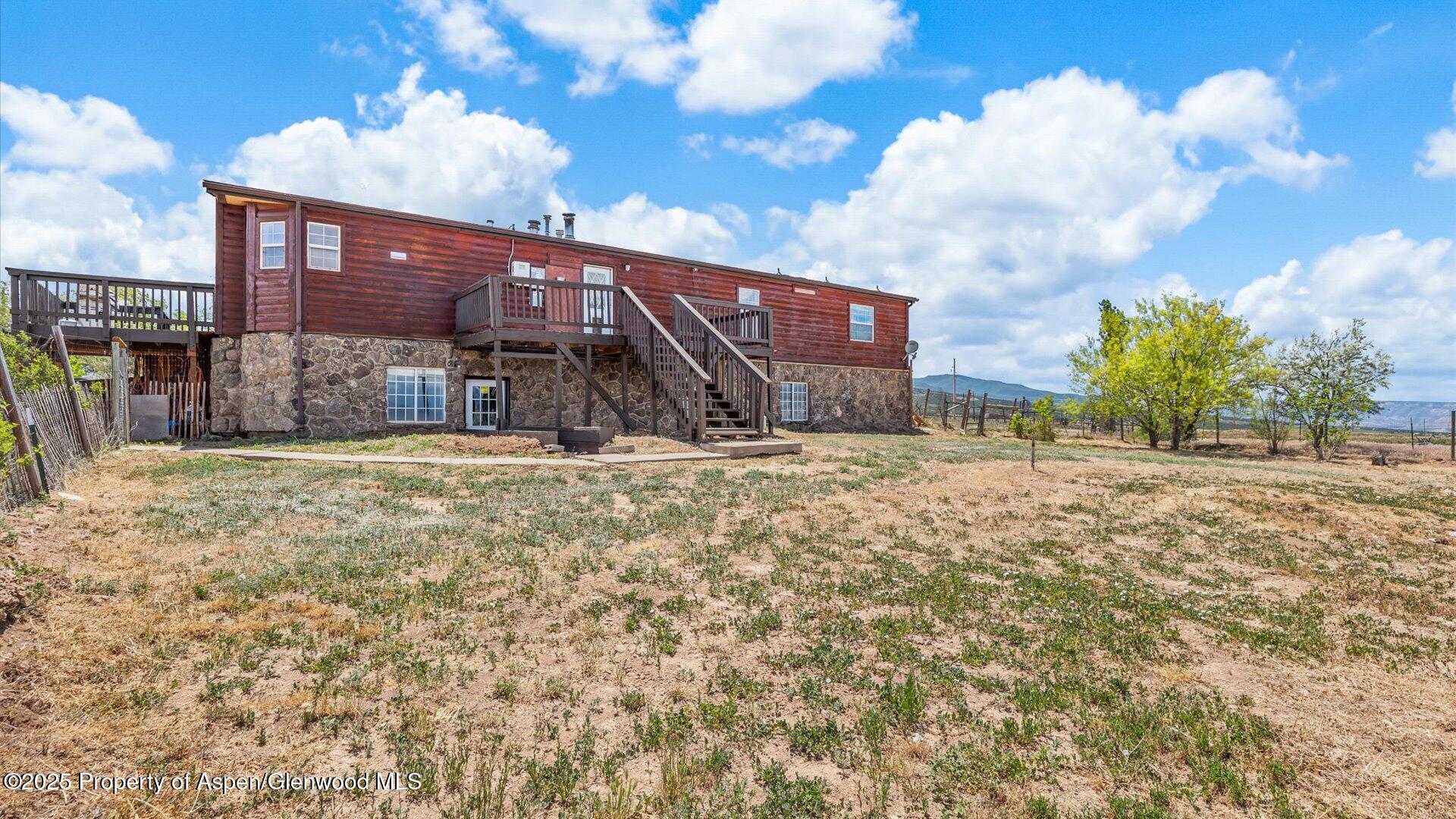 160 Mustang Mesa Trail