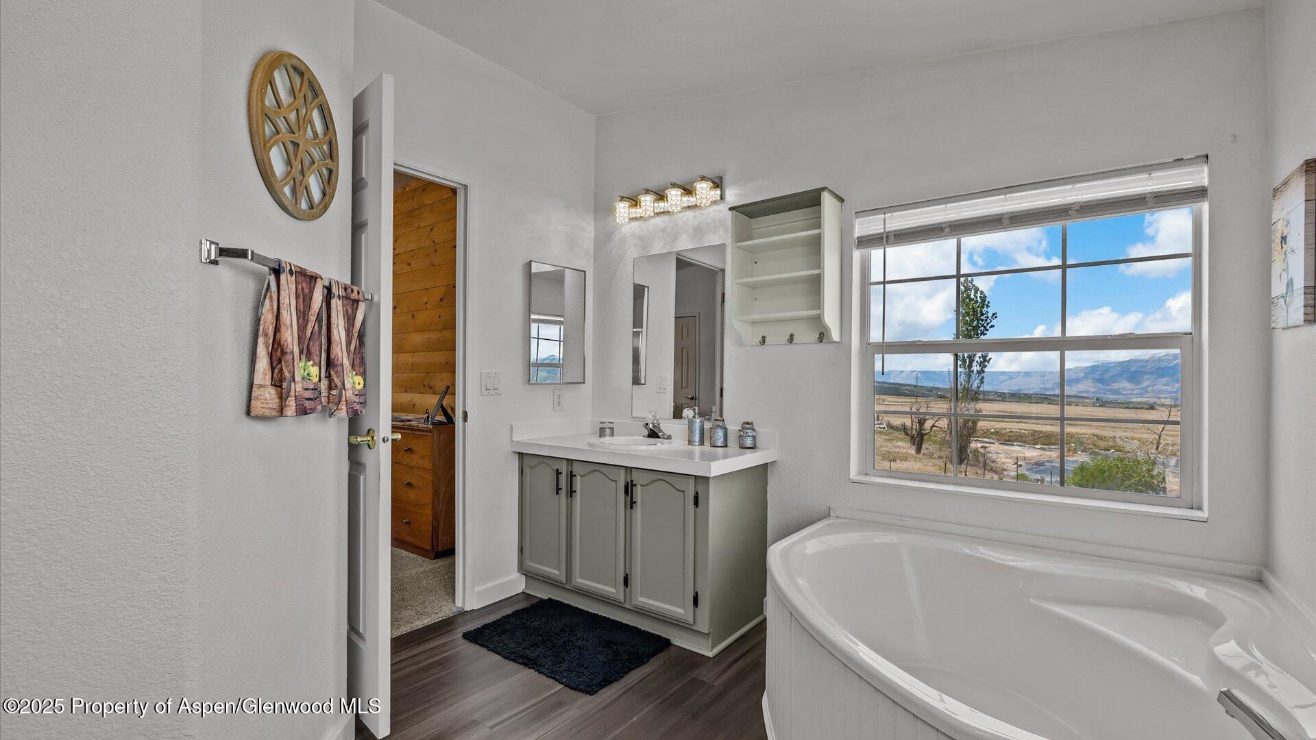 160 Mustang Mesa Trail