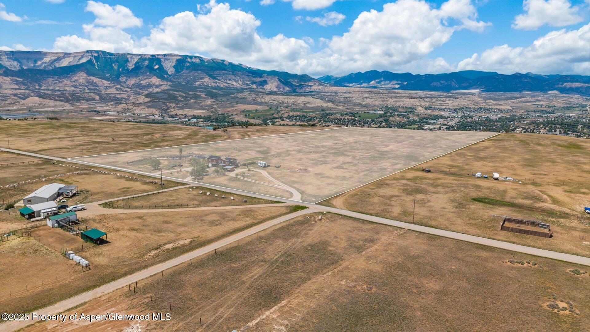 160 Mustang Mesa Trail