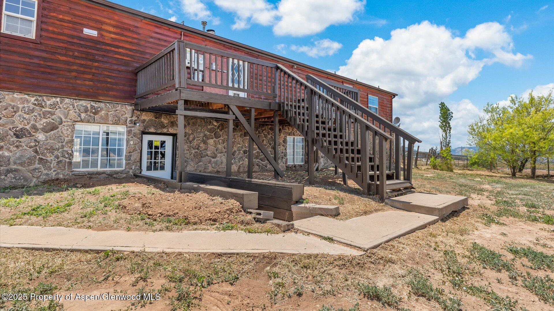 160 Mustang Mesa Trail