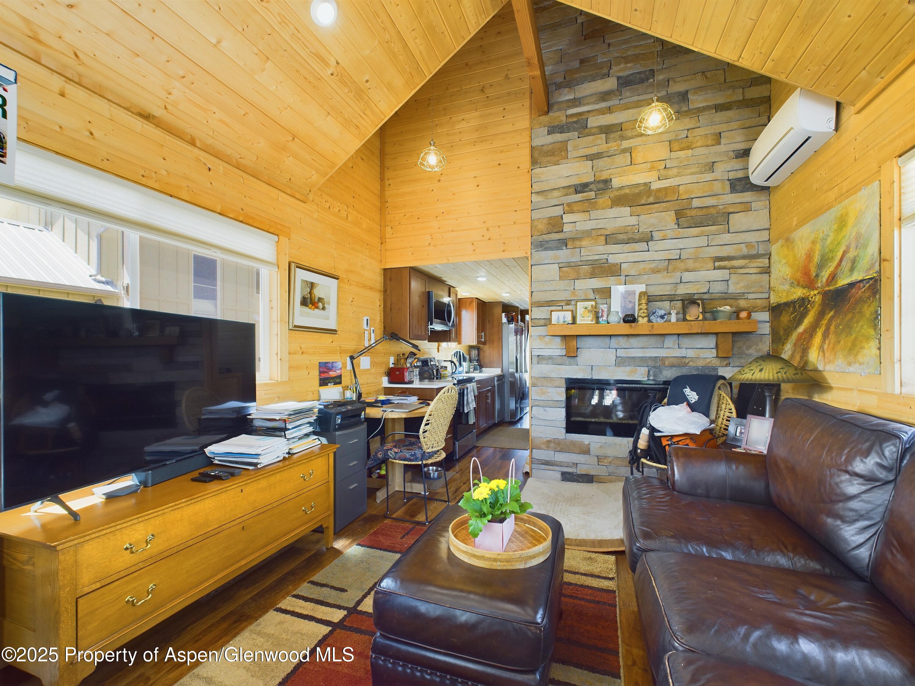 329 River Frontage Road, #4