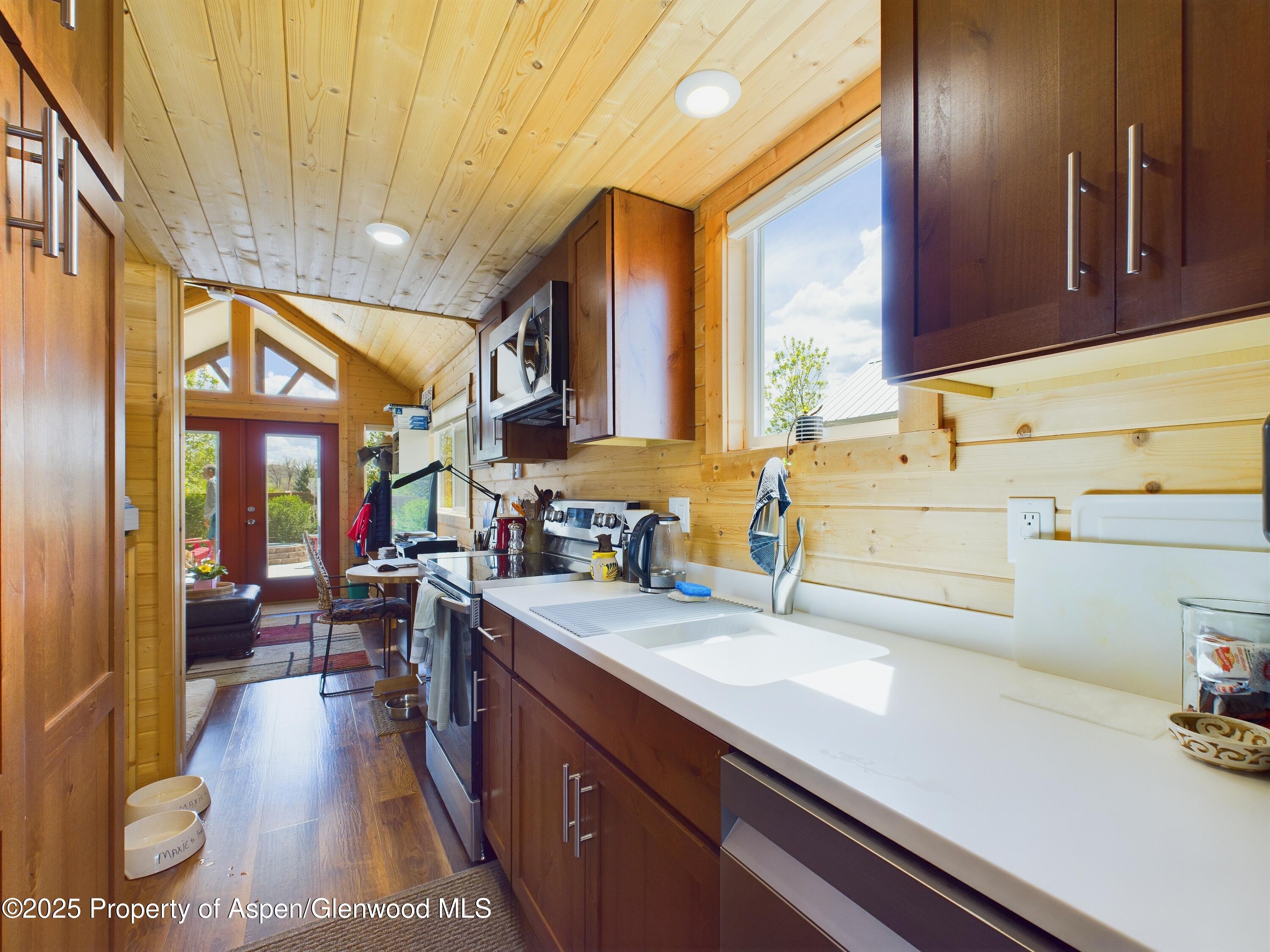 329 River Frontage Road, #4