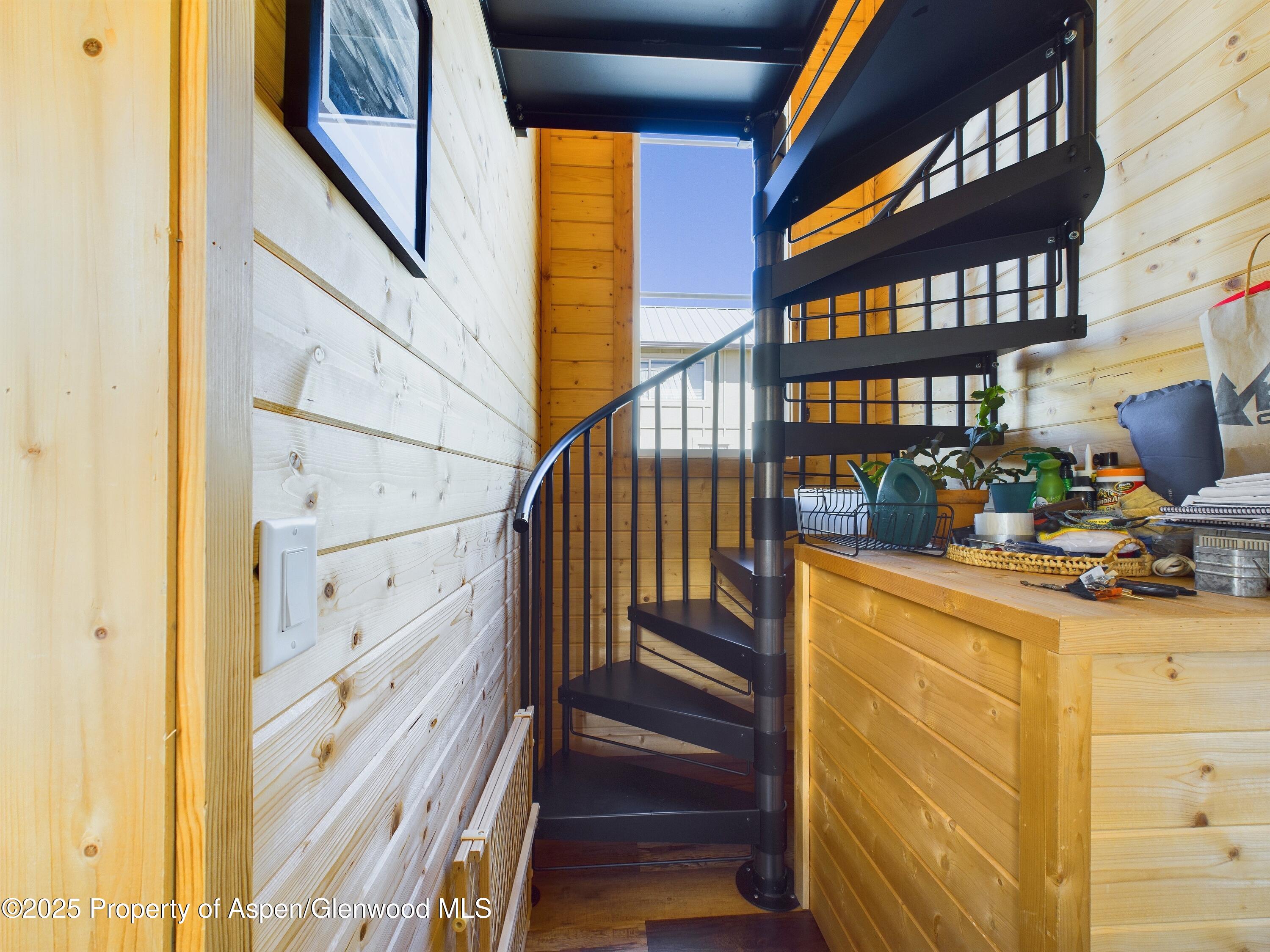 329 River Frontage Road, #4