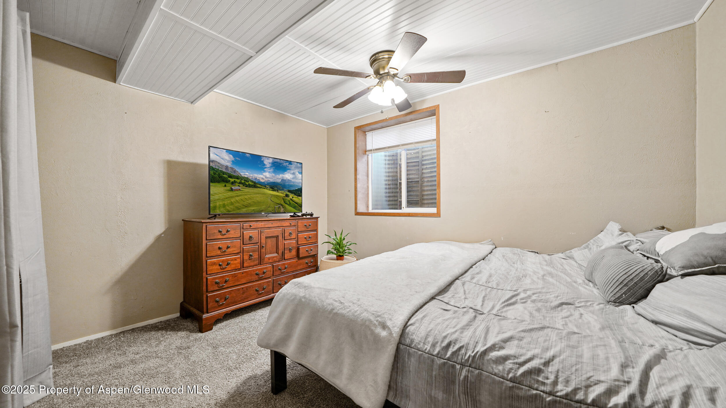 161 S Golden Drive