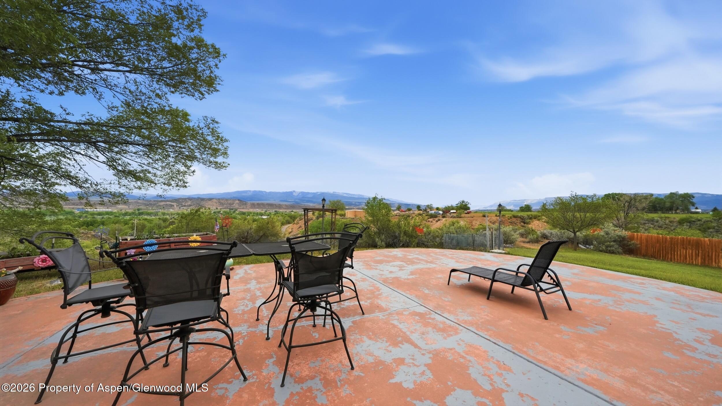 161 S Golden Drive