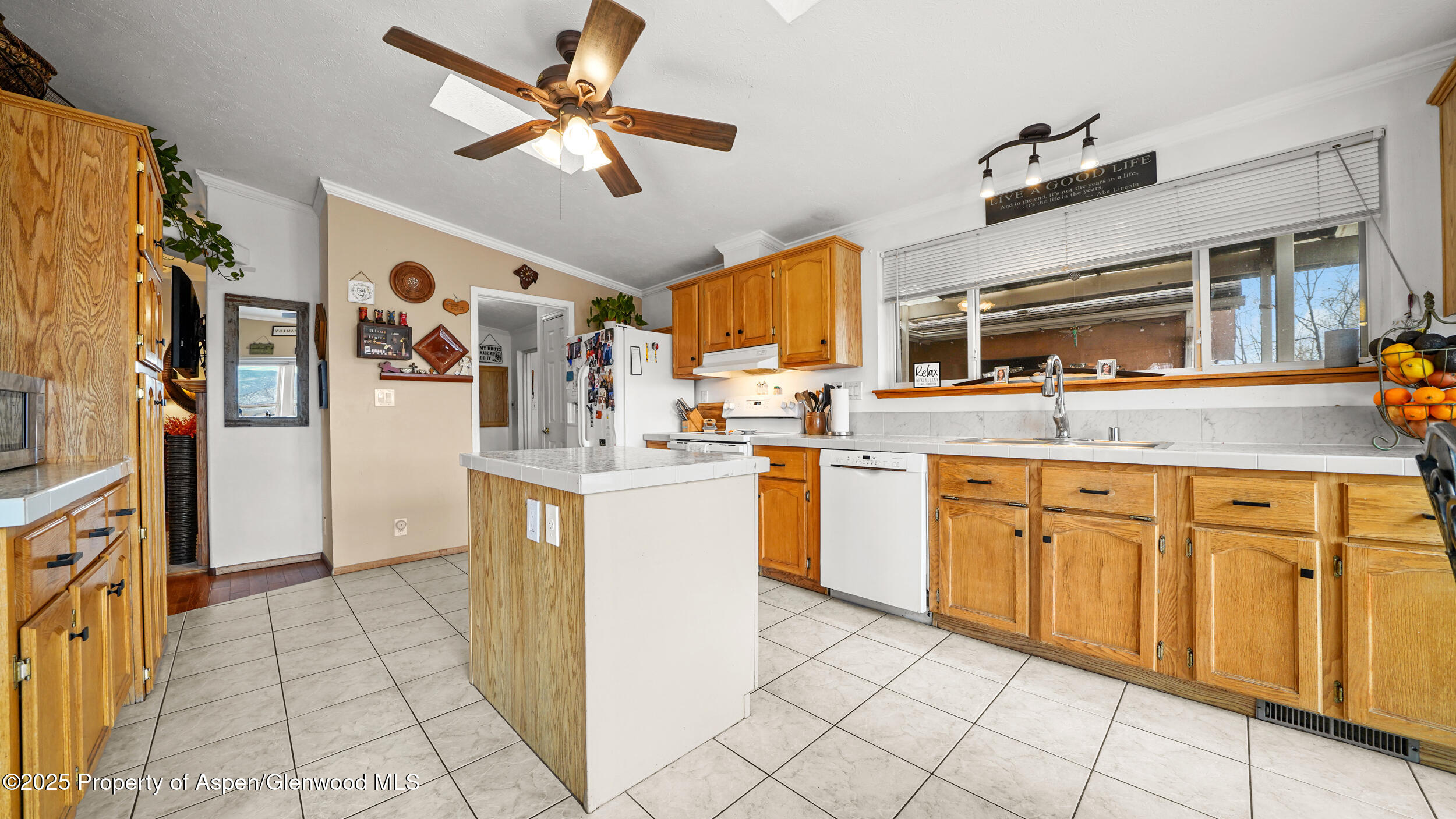 161 S Golden Drive