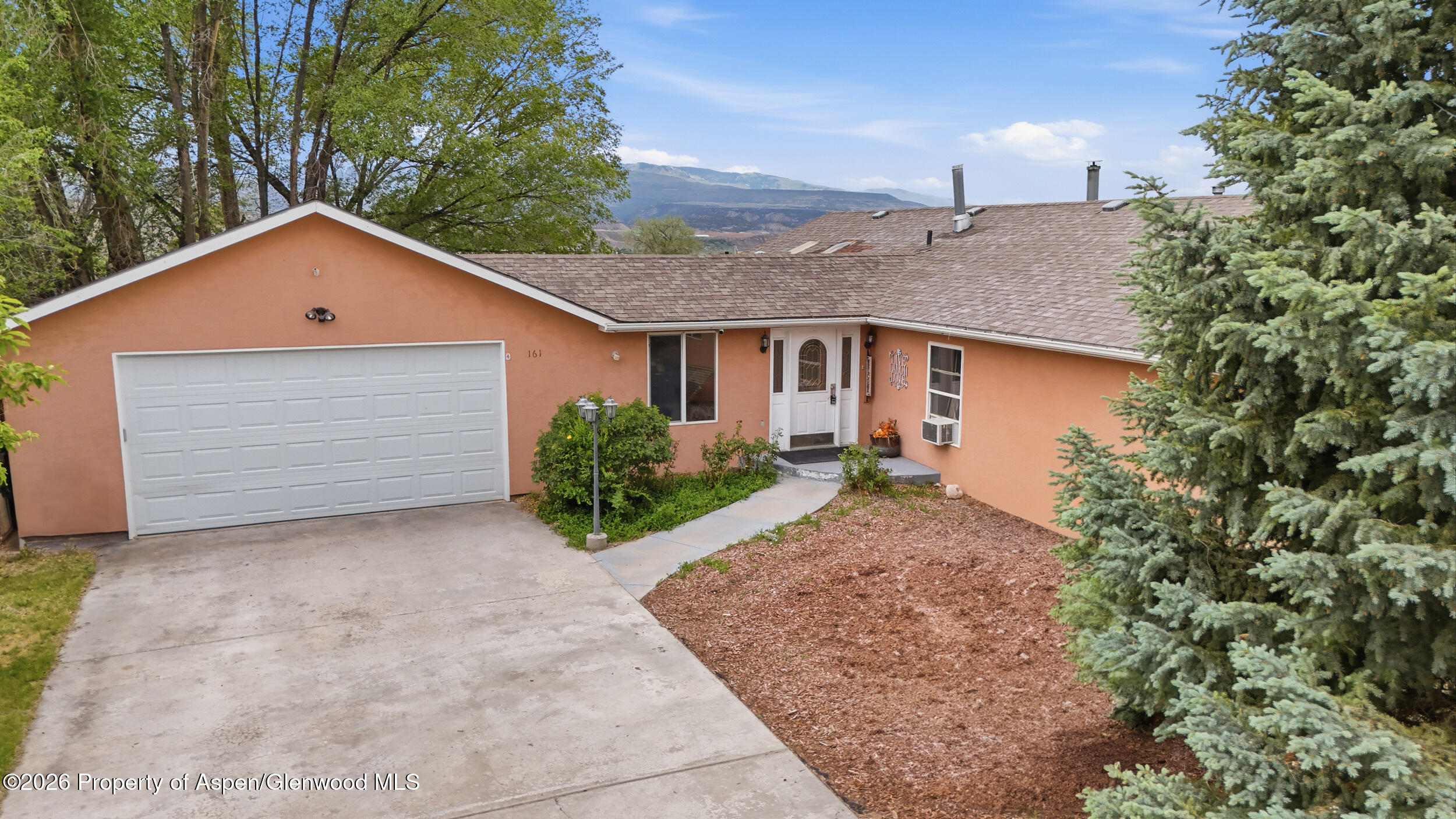 161 S Golden Drive